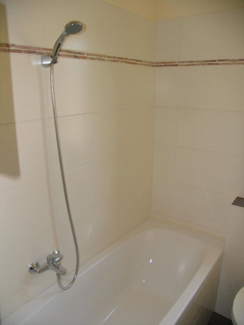 1 bedroom with open-plan kitchen flat to rent, 61 m², Am Polderdeich 9, Magdeburg, Saxony-Anhalt 1 bedroom with open-plan kitchen flat to rent, 61 m², Am Polderdeich 9, Magdeburg, Saxony-Anhalt
