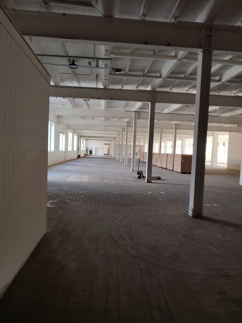 non-residential property to rent, 35,000 m², Obere Hilgenstock 2-8, Warburg, North Rhine-Westphalia non-residential property to rent, 35,000 m², Obere Hilgenstock 2-8, Warburg, North Rhine-Westphalia
