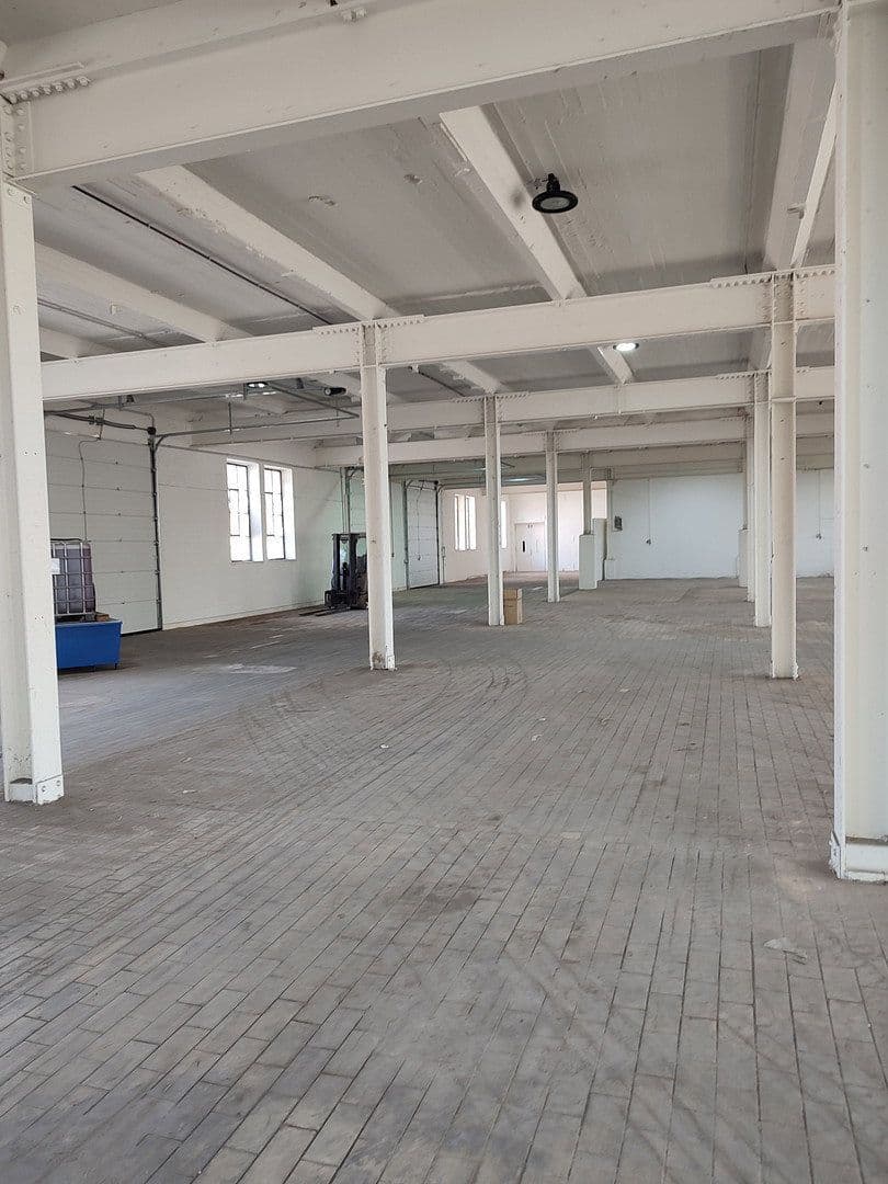 non-residential property to rent, 35,000 m², Obere Hilgenstock 2-8, Warburg, North Rhine-Westphalia non-residential property to rent, 35,000 m², Obere Hilgenstock 2-8, Warburg, North Rhine-Westphalia
