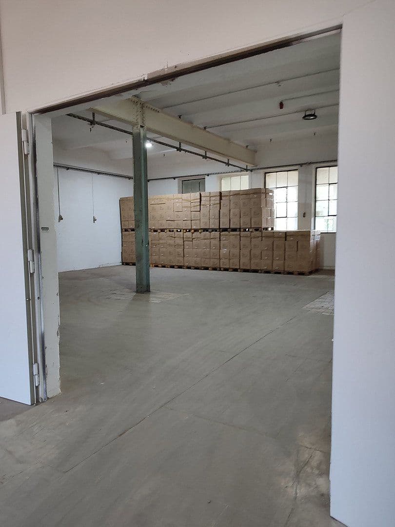 non-residential property to rent, 35,000 m², Obere Hilgenstock 2-8, Warburg, North Rhine-Westphalia non-residential property to rent, 35,000 m², Obere Hilgenstock 2-8, Warburg, North Rhine-Westphalia