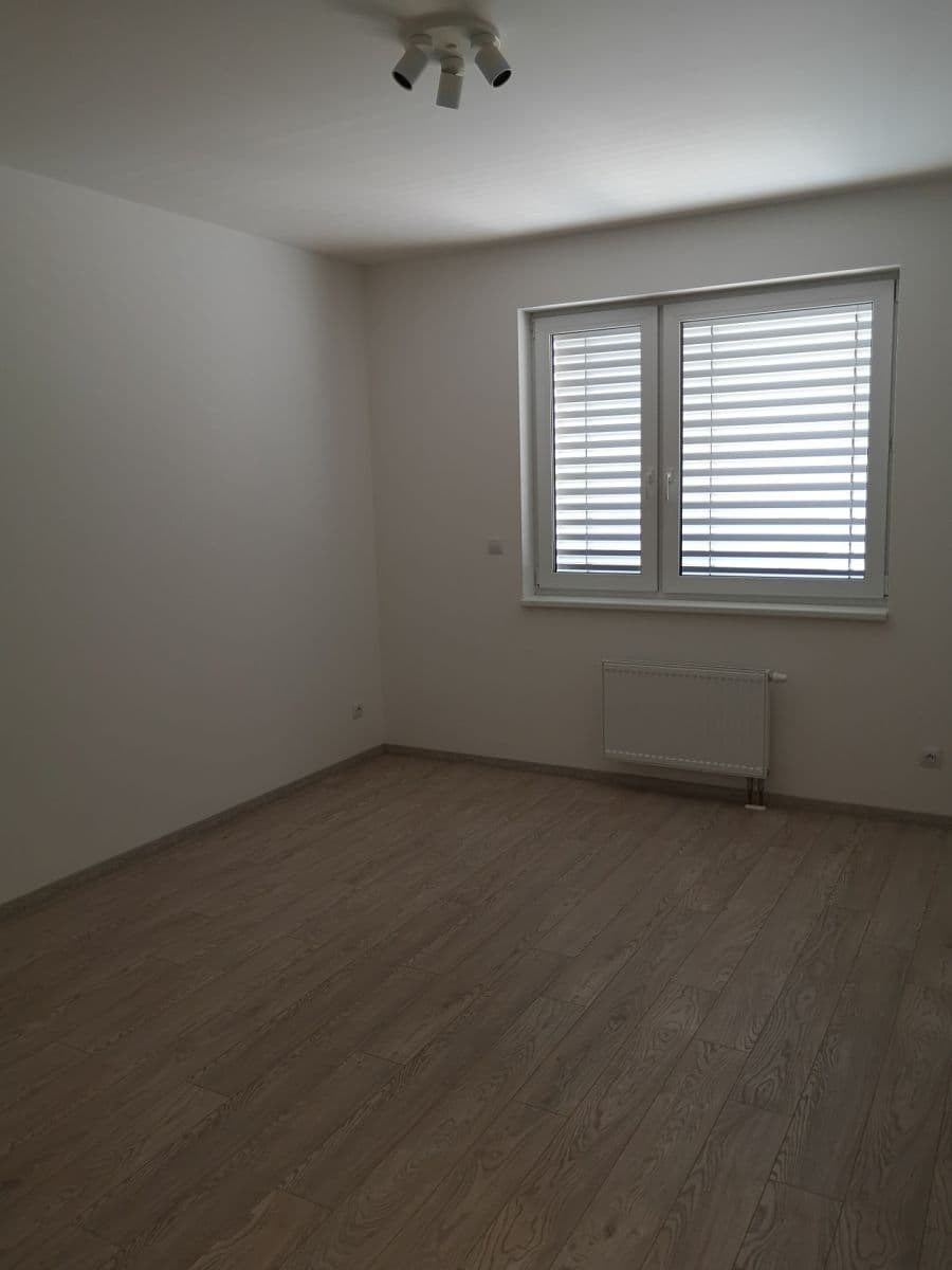 2 bedroom with open-plan kitchen flat to rent, 99 m², Poříčí, Brno, Jihomoravský Region 2 bedroom with open-plan kitchen flat to rent, 99 m², Poříčí, Brno, Jihomoravský Region