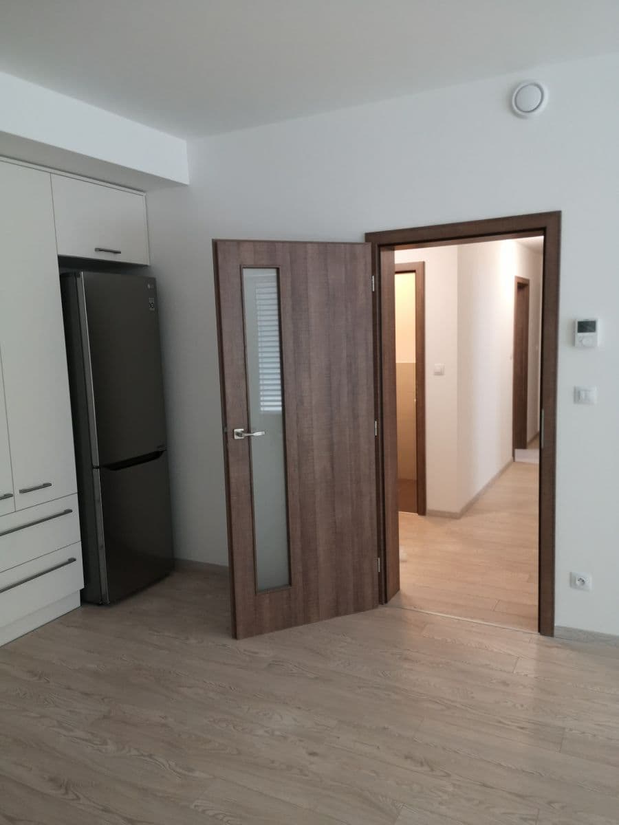 2 bedroom with open-plan kitchen flat to rent, 99 m², Poříčí, Brno, Jihomoravský Region 2 bedroom with open-plan kitchen flat to rent, 99 m², Poříčí, Brno, Jihomoravský Region