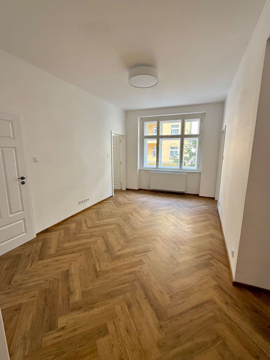 2 bedroom with open-plan kitchen flat to rent, 61 m², Žerotínova, Prague, Prague 2 bedroom with open-plan kitchen flat to rent, 61 m², Žerotínova, Prague, Prague