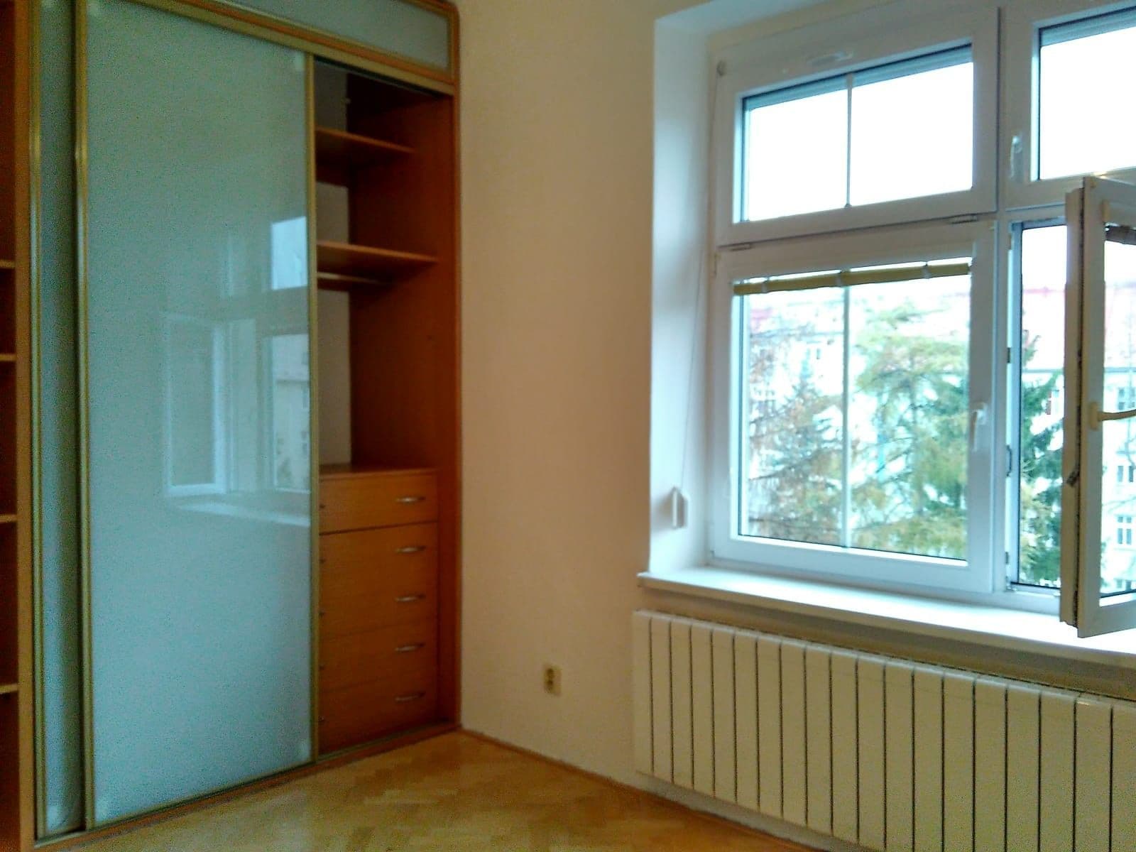 1 bedroom with open-plan kitchen flat to rent, 46 m², Šmeralova, Olomouc, Olomoucký Region 1 bedroom with open-plan kitchen flat to rent, 46 m², Šmeralova, Olomouc, Olomoucký Region