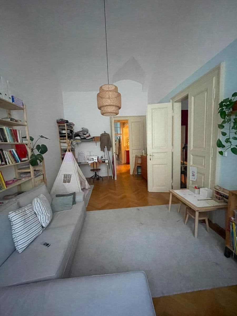 3 bedroom flat to rent, 78 m², Viktora Huga, Prague, Prague 3 bedroom flat to rent, 78 m², Viktora Huga, Prague, Prague