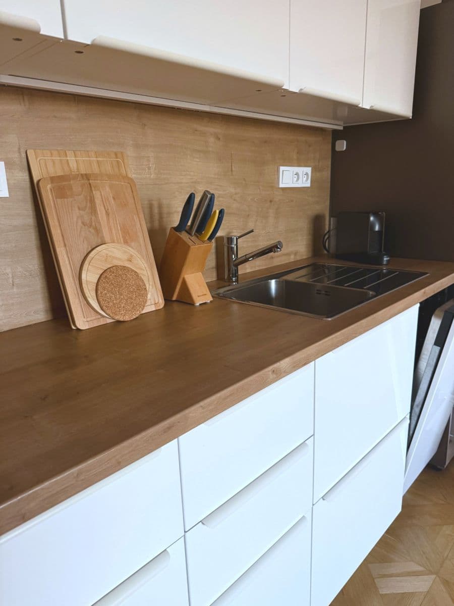1 bedroom with open-plan kitchen flat to rent, 54 m², Školní, Průhonice, Středočeský Region 1 bedroom with open-plan kitchen flat to rent, 54 m², Školní, Průhonice, Středočeský Region