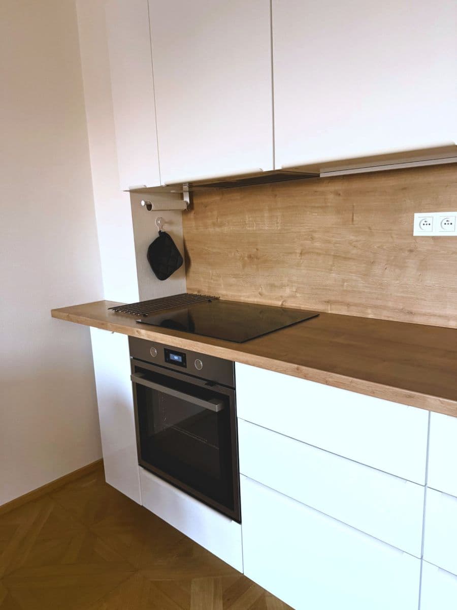 1 bedroom with open-plan kitchen flat to rent, 54 m², Školní, Průhonice, Středočeský Region 1 bedroom with open-plan kitchen flat to rent, 54 m², Školní, Průhonice, Středočeský Region