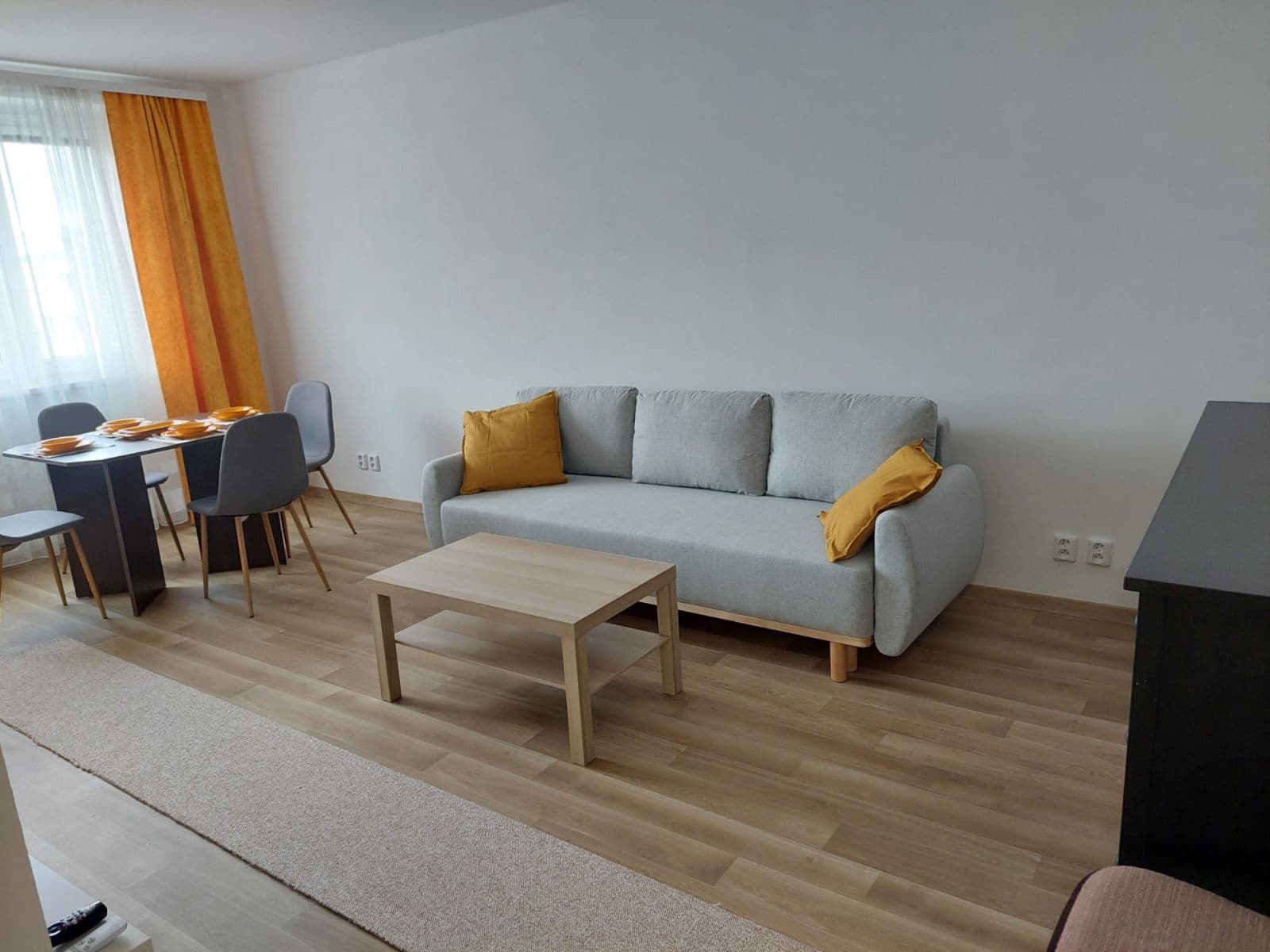 3 bedroom flat to rent, 77 m², Kryštofova, Prague, Prague 3 bedroom flat to rent, 77 m², Kryštofova, Prague, Prague