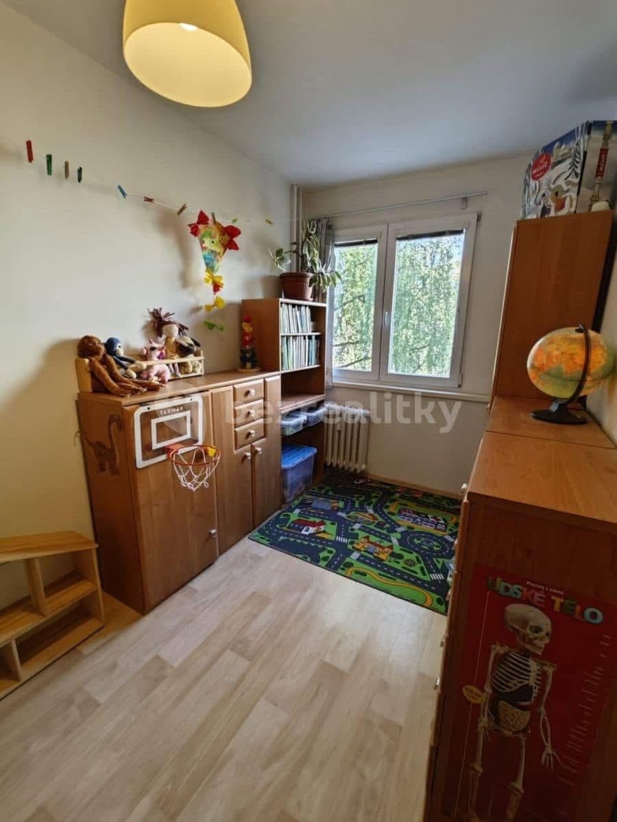2 bedroom with open-plan kitchen flat to rent, 54 m², Gagarinova, Hradec Králové, Královéhradecký Region 2 bedroom with open-plan kitchen flat to rent, 54 m², Gagarinova, Hradec Králové, Královéhradecký Region