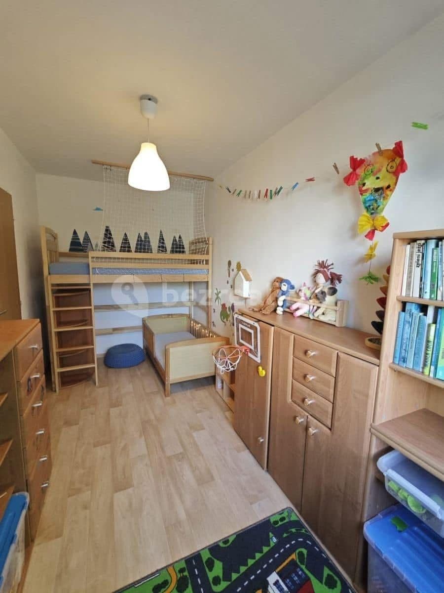 2 bedroom with open-plan kitchen flat to rent, 54 m², Gagarinova, Hradec Králové, Královéhradecký Region 2 bedroom with open-plan kitchen flat to rent, 54 m², Gagarinova, Hradec Králové, Královéhradecký Region