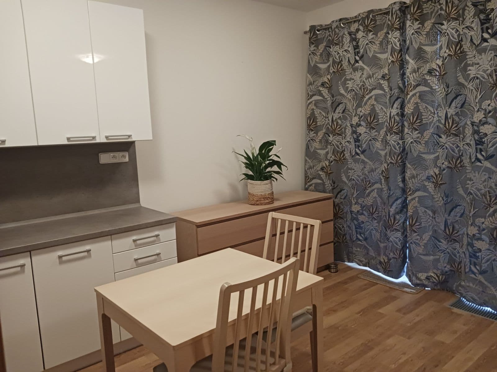 Studio flat to rent, 35 m², Toufarova, Prague, Prague Studio flat to rent, 35 m², Toufarova, Prague, Prague