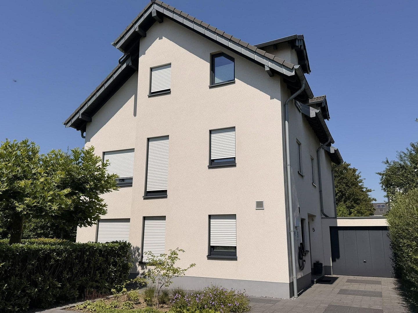 4 bedroom flat to rent, 162 m², Am Gehöft 5, Grevenbroich, North Rhine-Westphalia 4 bedroom flat to rent, 162 m², Am Gehöft 5, Grevenbroich, North Rhine-Westphalia