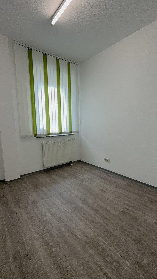 office for sale, 114 m², Hauptstraße 24, St. Georgen im Schwarzwald, Baden-Württemberg office for sale, 114 m², Hauptstraße 24, St. Georgen im Schwarzwald, Baden-Württemberg