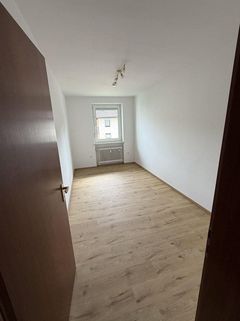 3 bedroom flat to rent, 80 m², Stegerwaldstr. 4, Burghausen, Bavaria 3 bedroom flat to rent, 80 m², Stegerwaldstr. 4, Burghausen, Bavaria