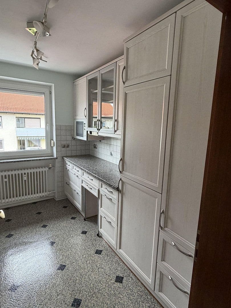 3 bedroom flat to rent, 80 m², Stegerwaldstr. 4, Burghausen, Bavaria 3 bedroom flat to rent, 80 m², Stegerwaldstr. 4, Burghausen, Bavaria