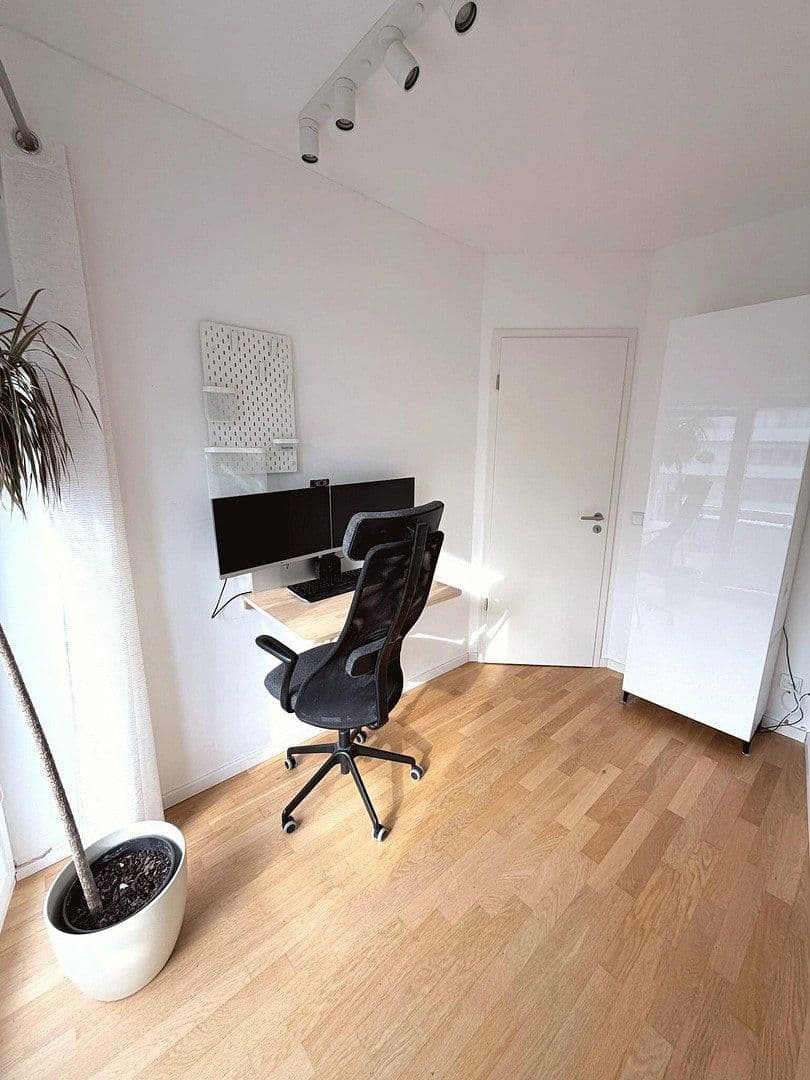 4 bedroom flat to rent, 98 m², Welfenstraße 68, München, Bavaria 4 bedroom flat to rent, 98 m², Welfenstraße 68, München, Bavaria