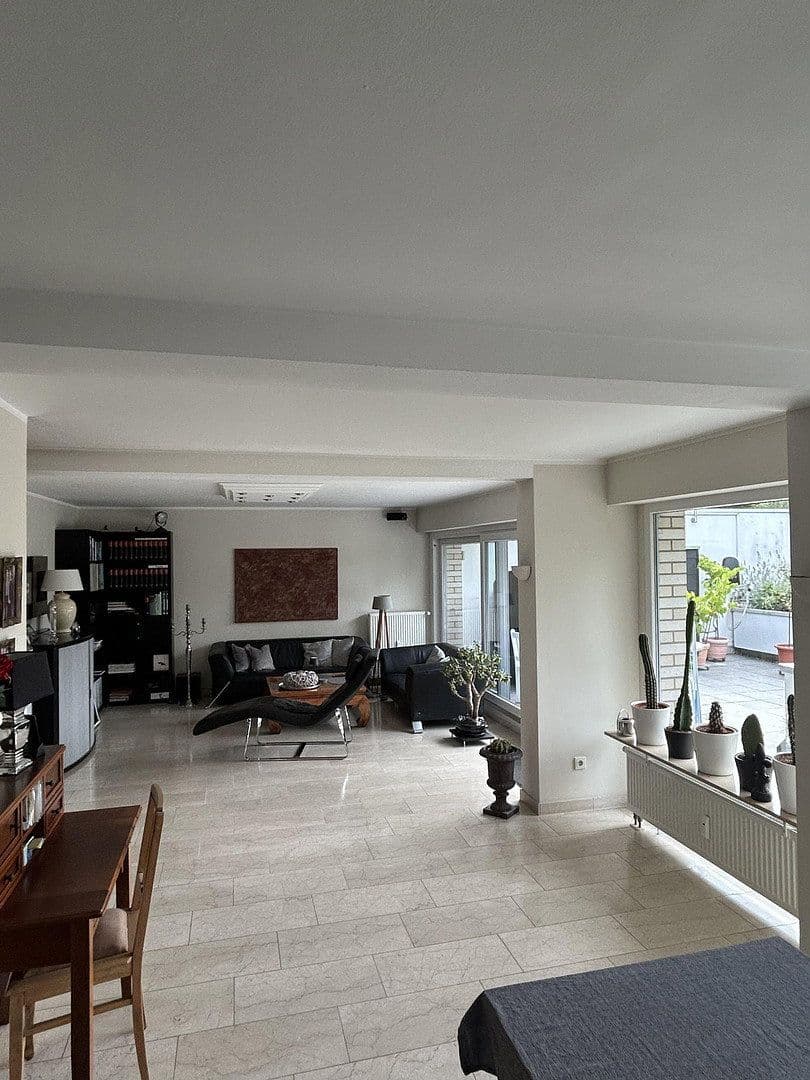 3 bedroom with open-plan kitchen flat for sale, 130 m², Dortmund, North Rhine-Westphalia 3 bedroom with open-plan kitchen flat for sale, 130 m², Dortmund, North Rhine-Westphalia