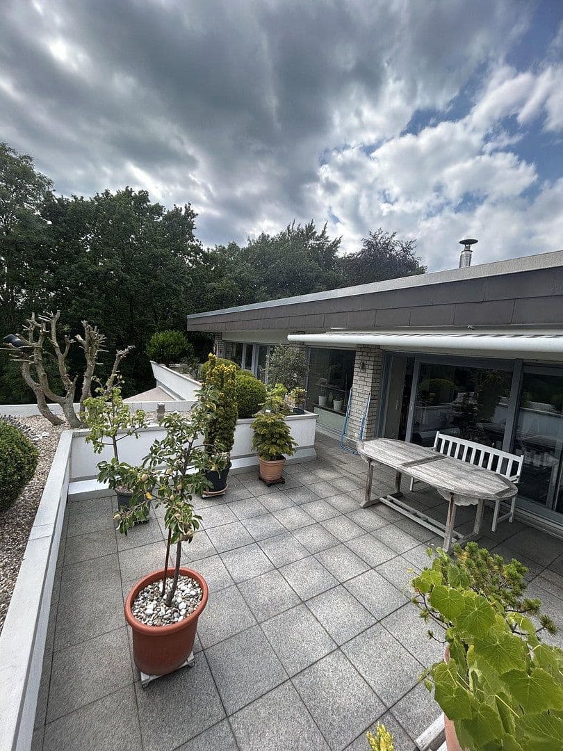 3 bedroom with open-plan kitchen flat for sale, 130 m², Dortmund, North Rhine-Westphalia 3 bedroom with open-plan kitchen flat for sale, 130 m², Dortmund, North Rhine-Westphalia