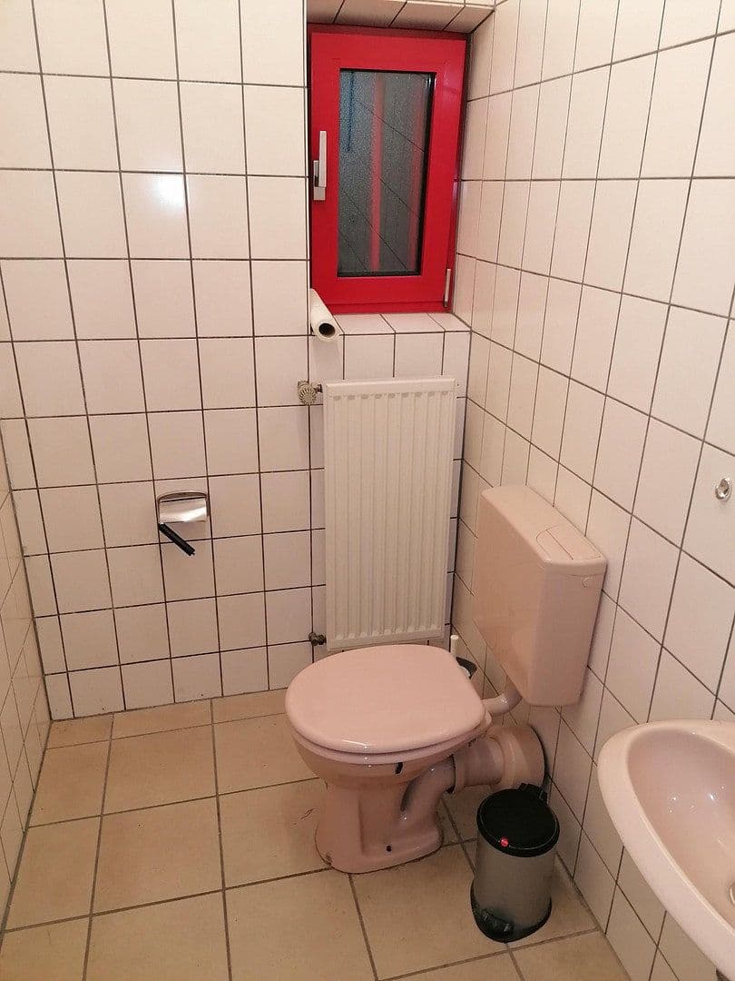 non-residential property to rent, 350 m², Ludweilerstraße 18+20, Großrosseln, Saarland non-residential property to rent, 350 m², Ludweilerstraße 18+20, Großrosseln, Saarland