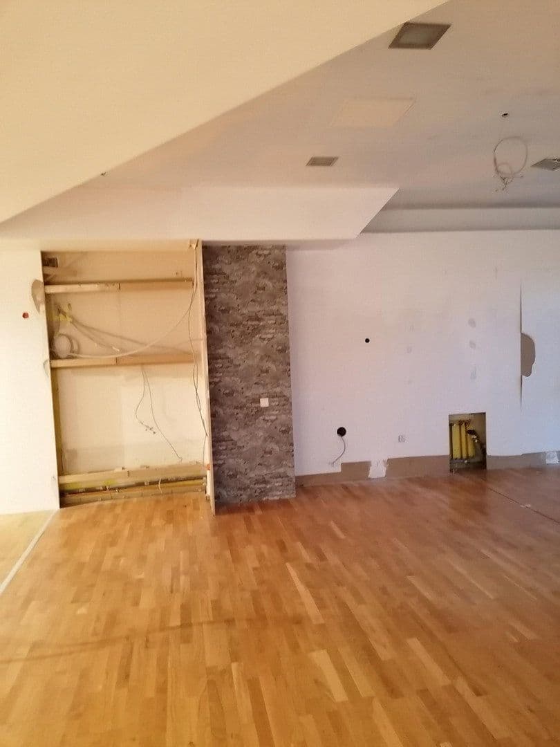 non-residential property to rent, 350 m², Ludweilerstraße 18+20, Großrosseln, Saarland non-residential property to rent, 350 m², Ludweilerstraße 18+20, Großrosseln, Saarland
