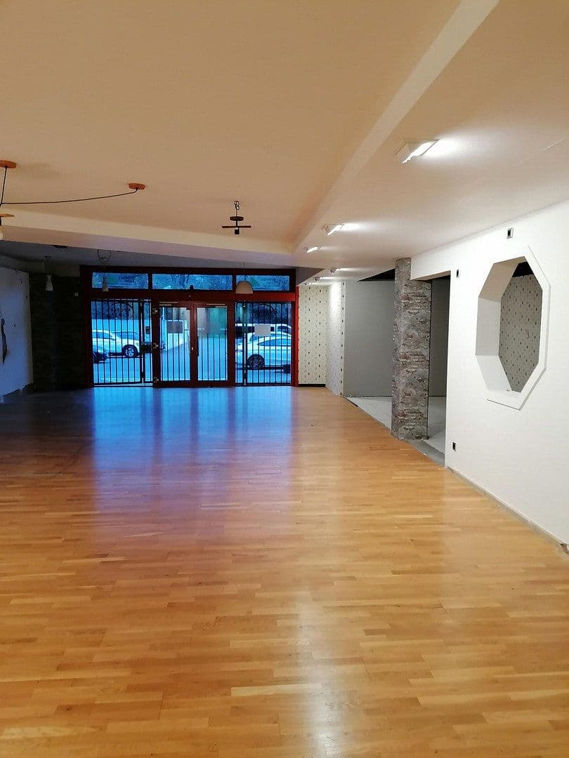non-residential property to rent, 350 m², Ludweilerstraße 18+20, Großrosseln, Saarland non-residential property to rent, 350 m², Ludweilerstraße 18+20, Großrosseln, Saarland