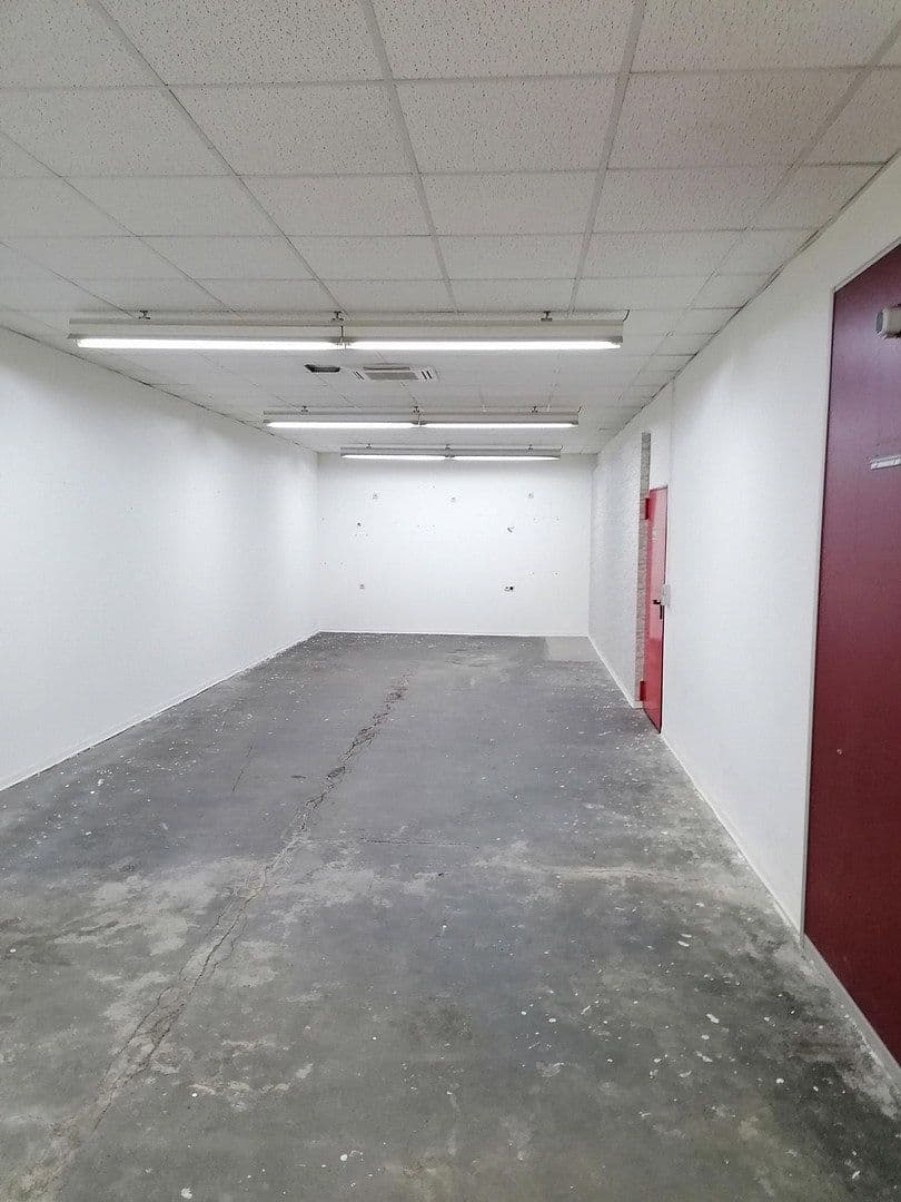 non-residential property to rent, 350 m², Ludweilerstraße 18+20, Großrosseln, Saarland non-residential property to rent, 350 m², Ludweilerstraße 18+20, Großrosseln, Saarland