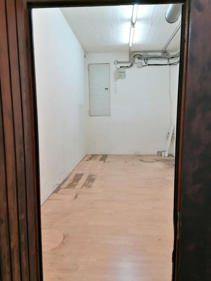 non-residential property to rent, 350 m², Ludweilerstraße 18+20, Großrosseln, Saarland non-residential property to rent, 350 m², Ludweilerstraße 18+20, Großrosseln, Saarland