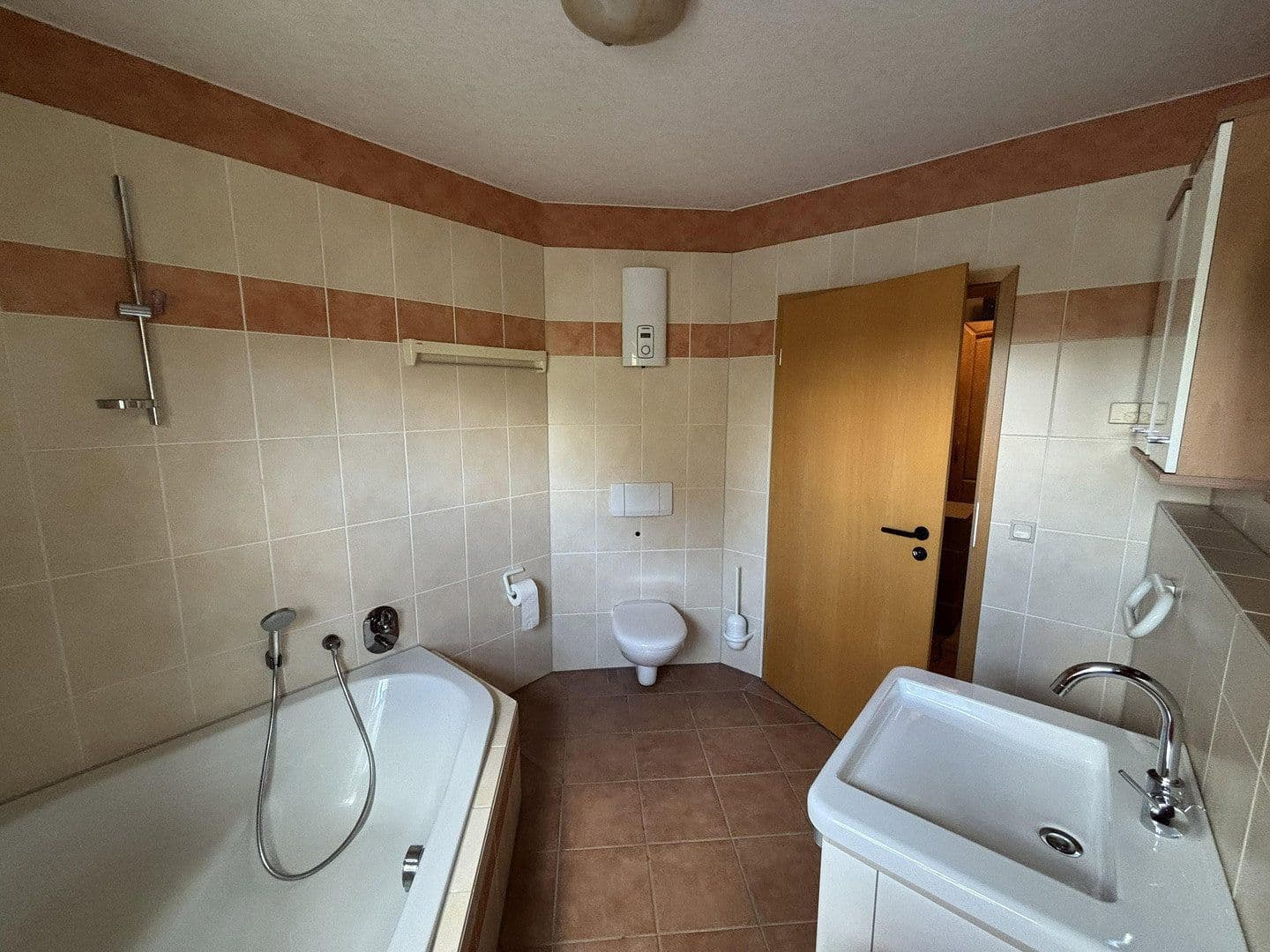 house for sale, 235 m², Neunkirchen-Seelscheid, North Rhine-Westphalia house for sale, 235 m², Neunkirchen-Seelscheid, North Rhine-Westphalia