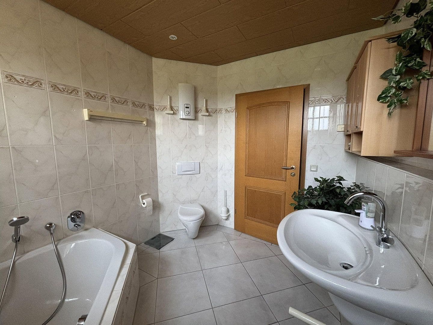 house for sale, 235 m², Neunkirchen-Seelscheid, North Rhine-Westphalia house for sale, 235 m², Neunkirchen-Seelscheid, North Rhine-Westphalia