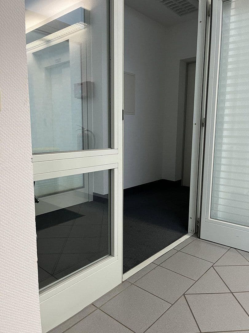 office to rent, 109 m², Seeweg 12, Schönefeld, Brandenburg office to rent, 109 m², Seeweg 12, Schönefeld, Brandenburg
