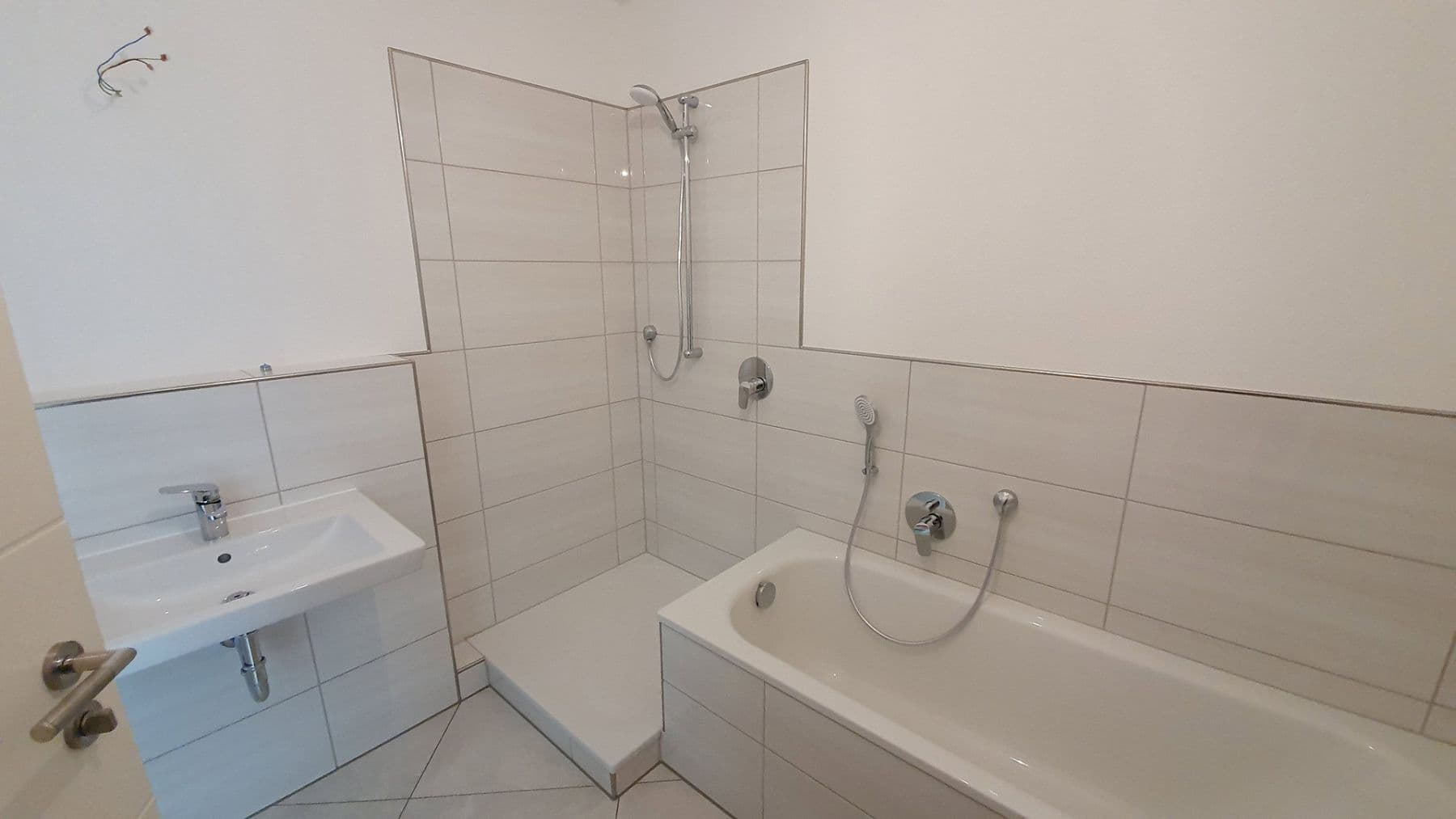 2 bedroom with open-plan kitchen flat to rent, 118 m², Wehrstr. 2b, Hilden, North Rhine-Westphalia 2 bedroom with open-plan kitchen flat to rent, 118 m², Wehrstr. 2b, Hilden, North Rhine-Westphalia
