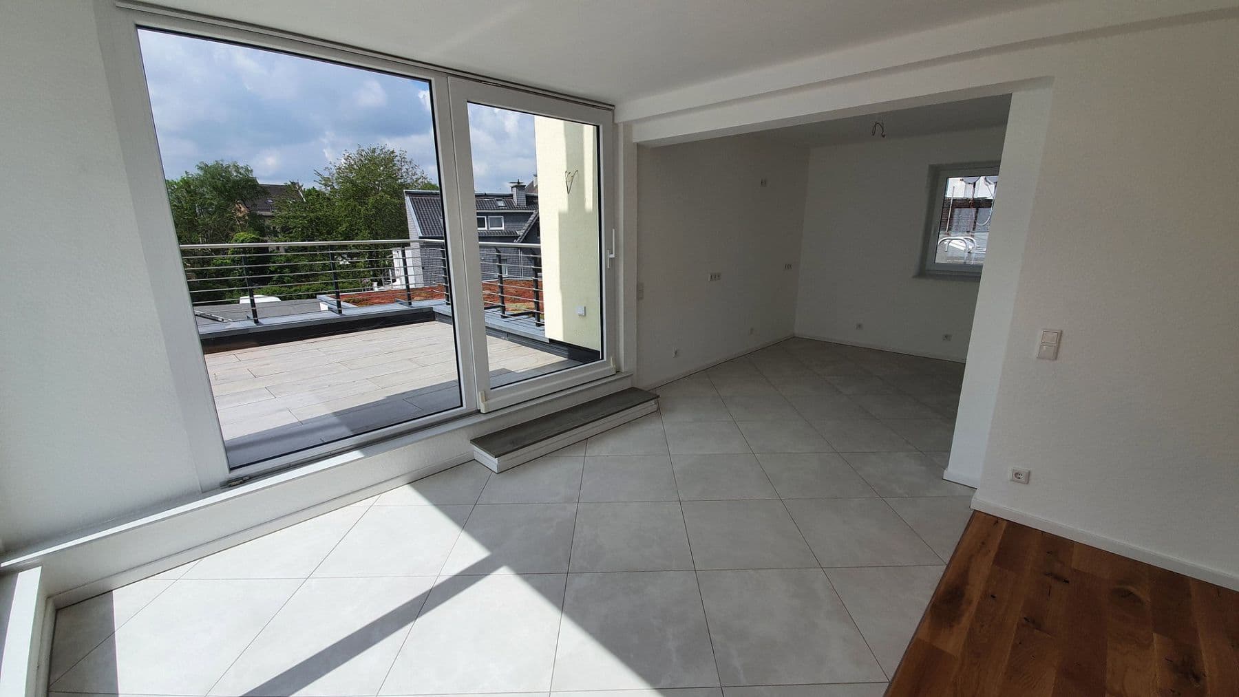 2 bedroom with open-plan kitchen flat to rent, 118 m², Wehrstr. 2b, Hilden, North Rhine-Westphalia 2 bedroom with open-plan kitchen flat to rent, 118 m², Wehrstr. 2b, Hilden, North Rhine-Westphalia