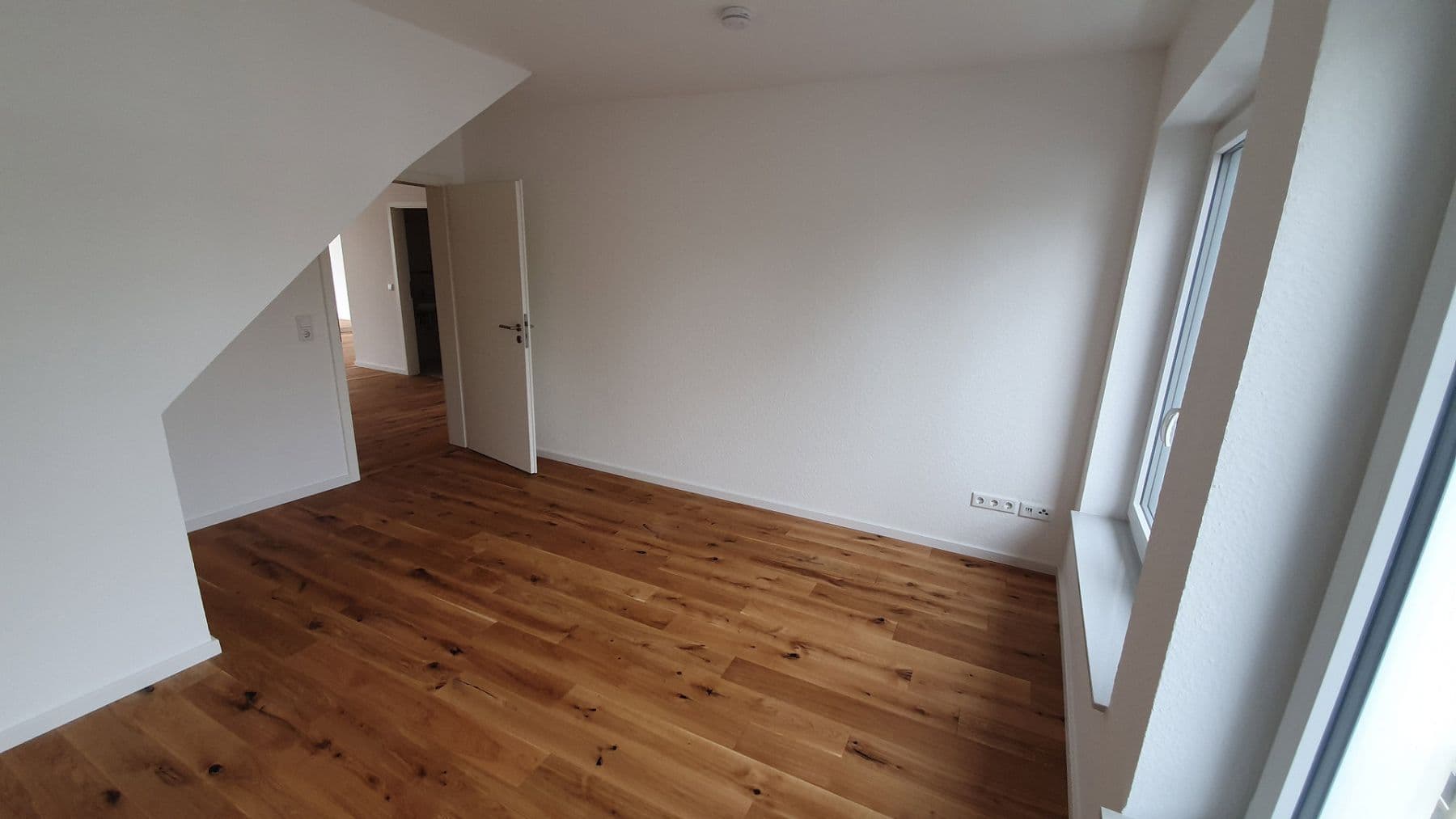 2 bedroom with open-plan kitchen flat to rent, 118 m², Wehrstr. 2b, Hilden, North Rhine-Westphalia 2 bedroom with open-plan kitchen flat to rent, 118 m², Wehrstr. 2b, Hilden, North Rhine-Westphalia