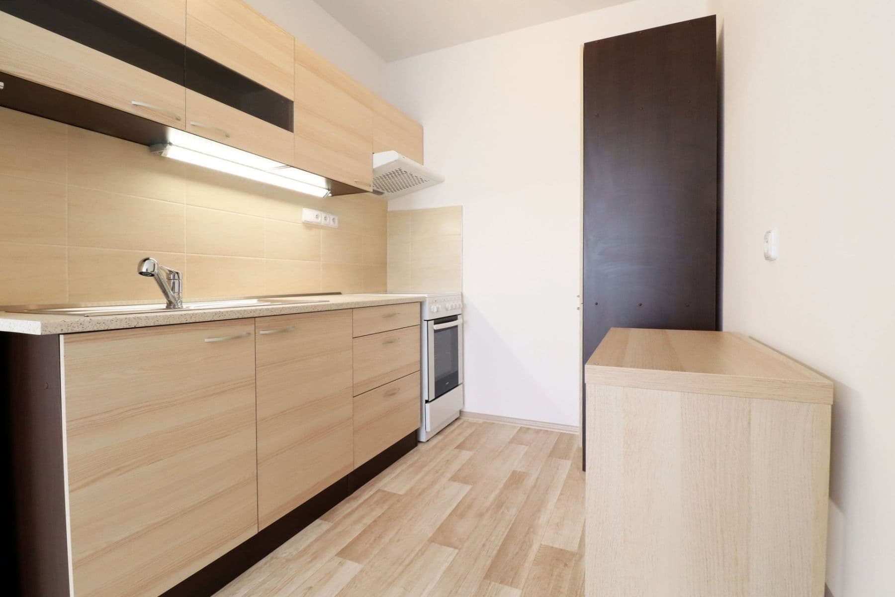 1 bedroom with open-plan kitchen flat to rent, 45 m², Bellušova, Prague, Prague 1 bedroom with open-plan kitchen flat to rent, 45 m², Bellušova, Prague, Prague