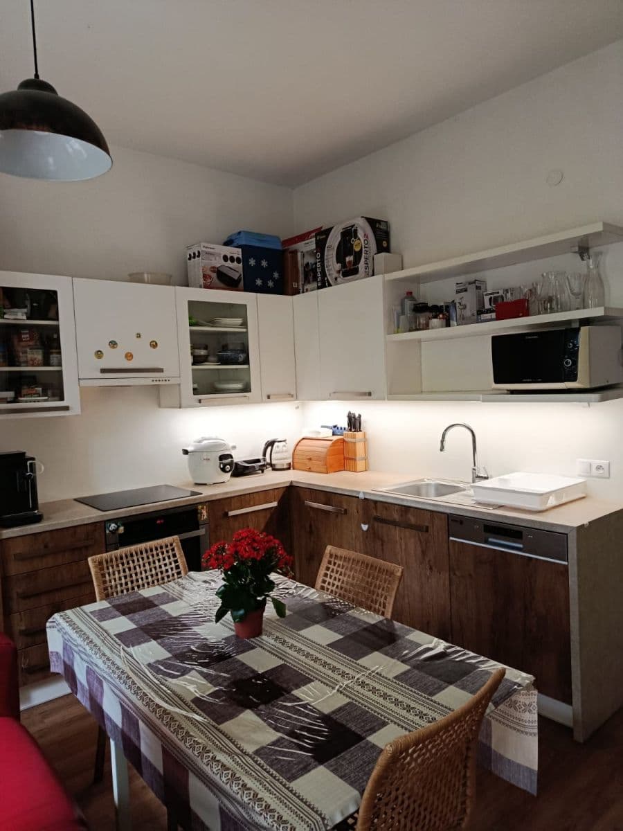 2 bedroom flat to rent, 69 m², Na Petynce, Prague, Prague 2 bedroom flat to rent, 69 m², Na Petynce, Prague, Prague