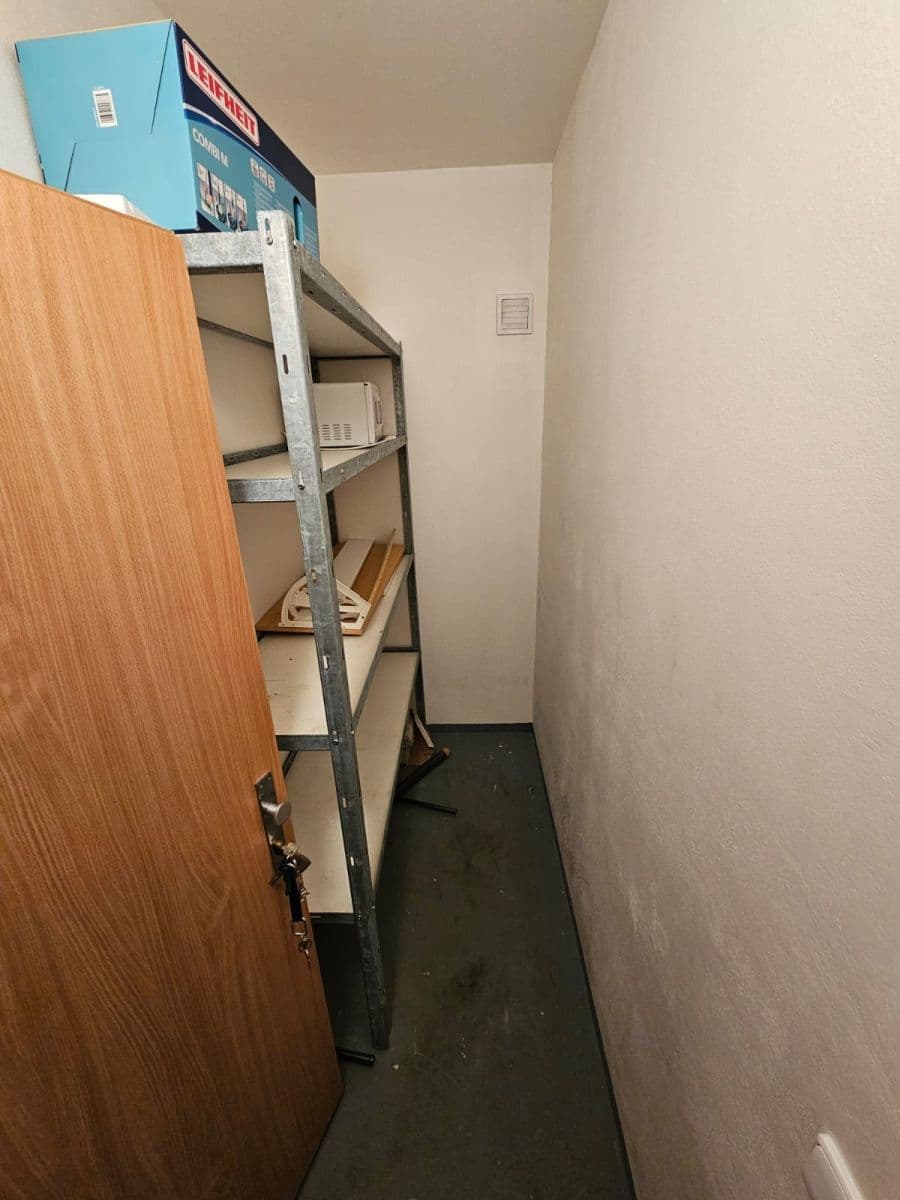 1 bedroom with open-plan kitchen flat to rent, 59 m², Blažovická, Brno, Jihomoravský Region 1 bedroom with open-plan kitchen flat to rent, 59 m², Blažovická, Brno, Jihomoravský Region