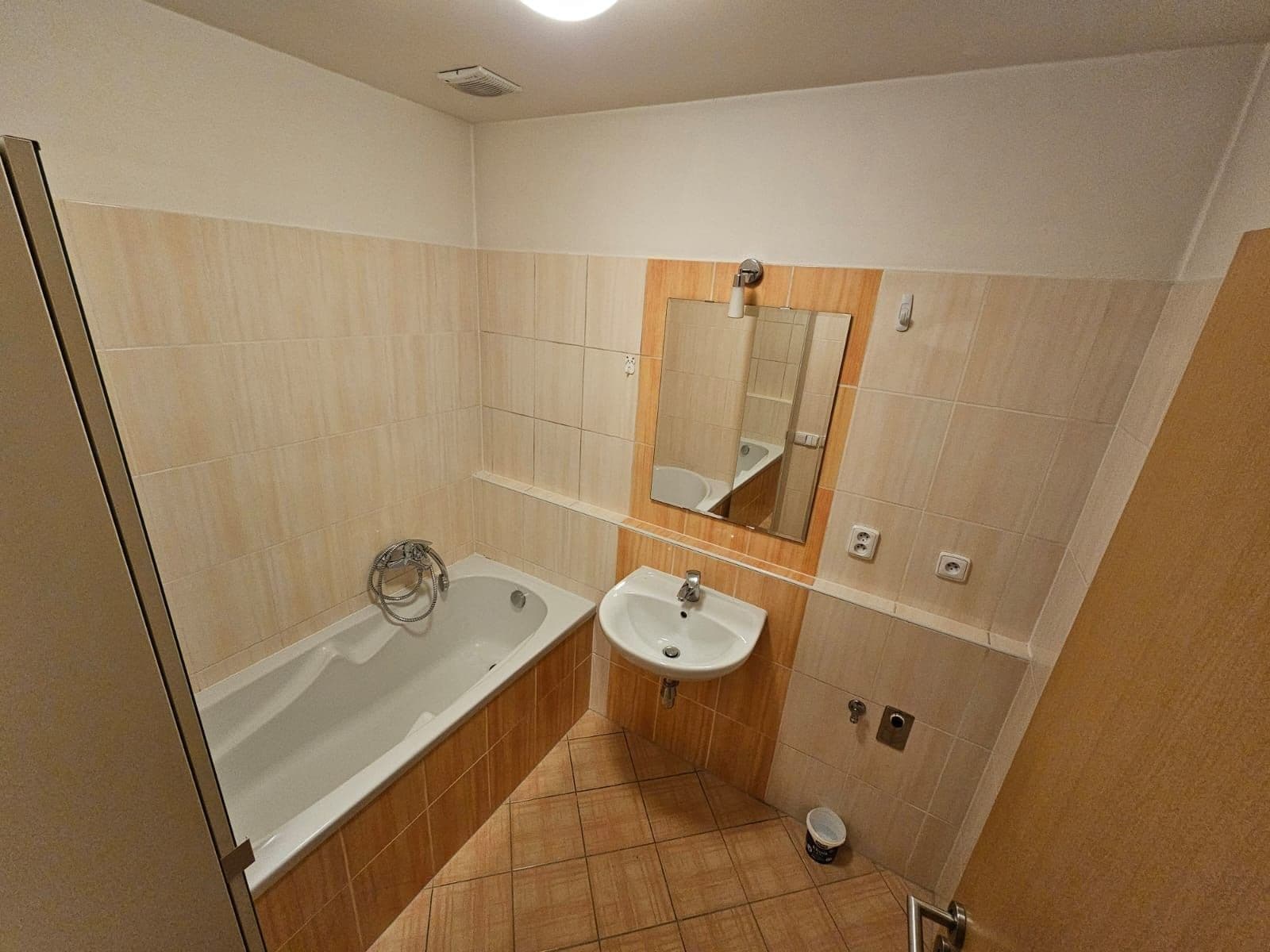 1 bedroom with open-plan kitchen flat to rent, 59 m², Blažovická, Brno, Jihomoravský Region 1 bedroom with open-plan kitchen flat to rent, 59 m², Blažovická, Brno, Jihomoravský Region