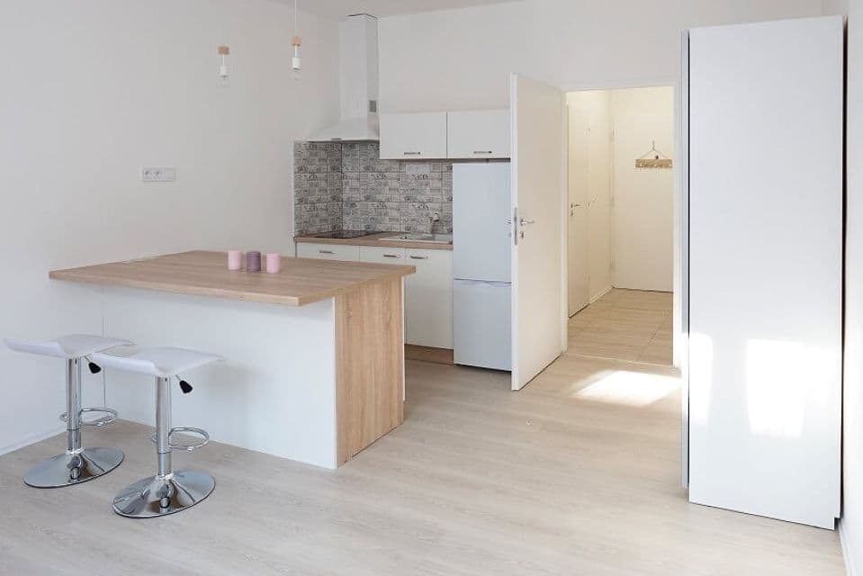 Studio flat for sale, 29 m², Dvorecké náměstí, Prague, Prague Studio flat for sale, 29 m², Dvorecké náměstí, Prague, Prague