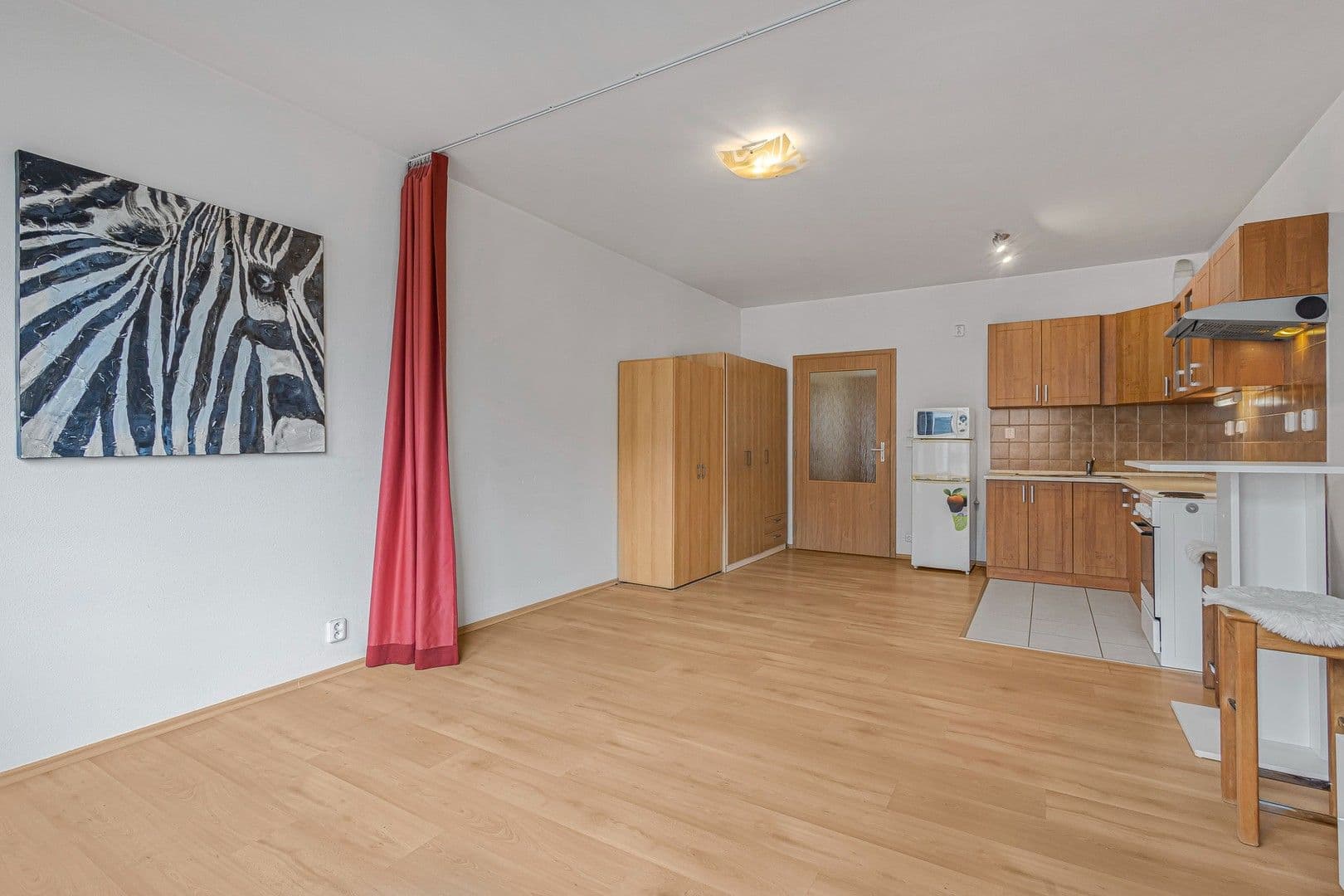Studio flat to rent, 34 m², Jana Přibíka, Prague, Prague Studio flat to rent, 34 m², Jana Přibíka, Prague, Prague