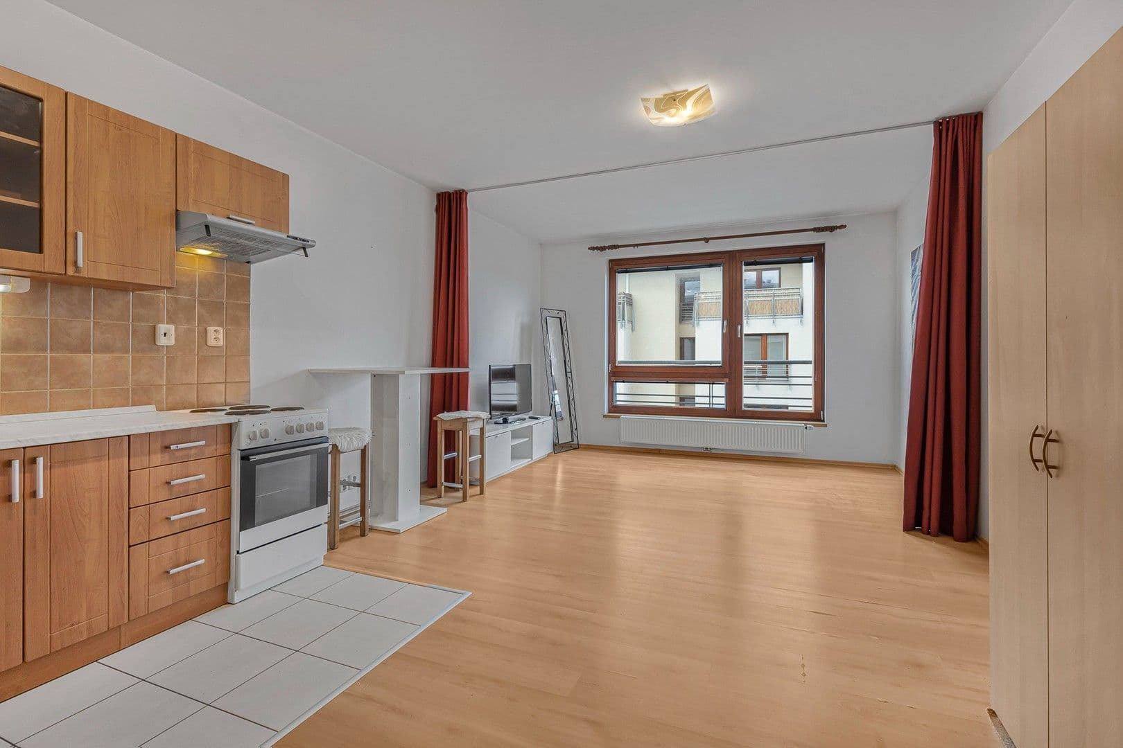 Studio flat to rent, 34 m², Jana Přibíka, Prague, Prague Studio flat to rent, 34 m², Jana Přibíka, Prague, Prague