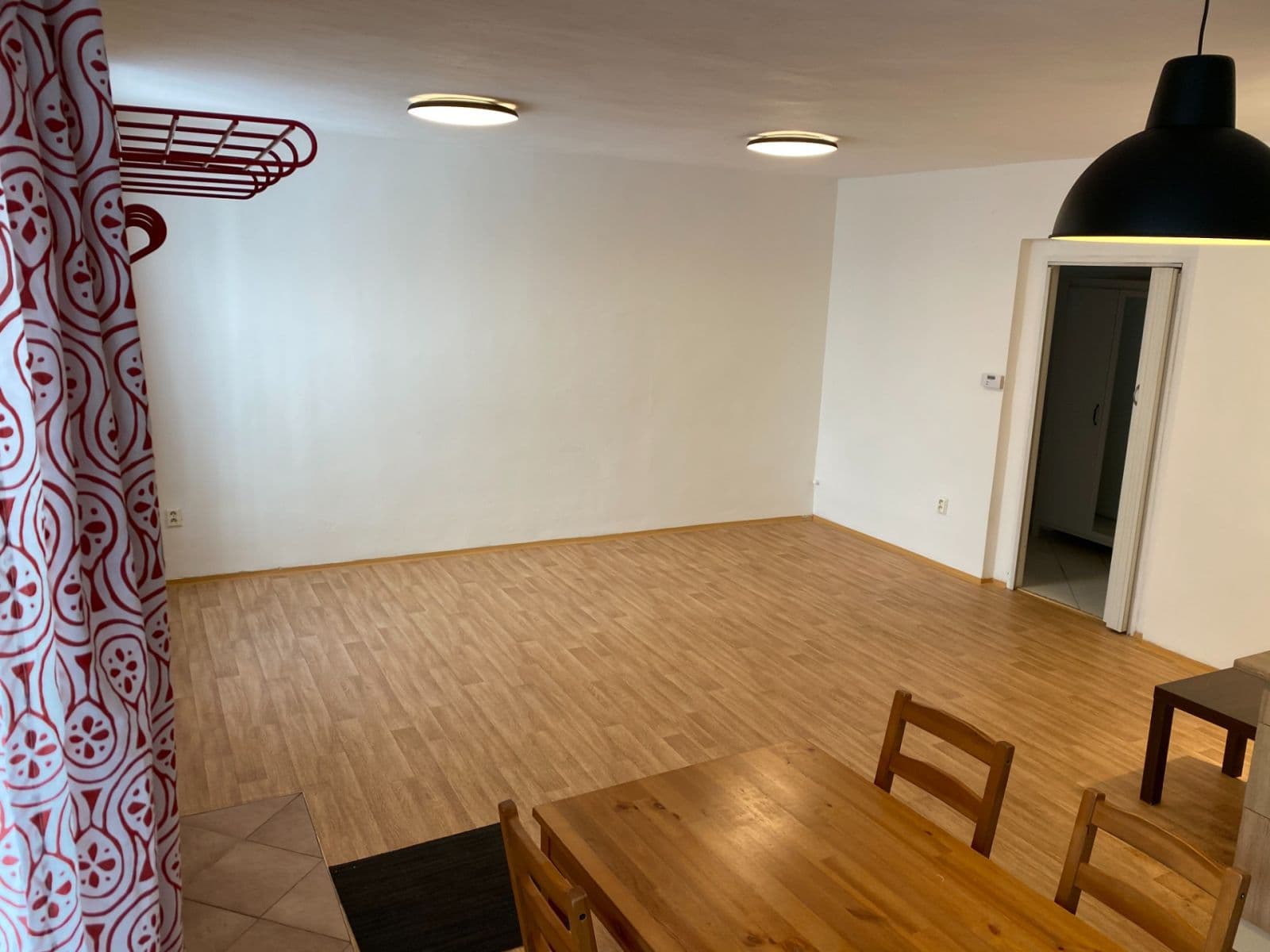 1 bedroom with open-plan kitchen flat to rent, 67 m², Pobřežní, Prague, Prague 1 bedroom with open-plan kitchen flat to rent, 67 m², Pobřežní, Prague, Prague