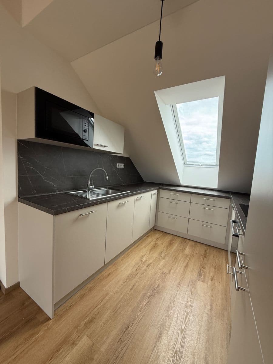 2 bedroom with open-plan kitchen flat to rent, 64 m², Bohutín, Středočeský Region 2 bedroom with open-plan kitchen flat to rent, 64 m², Bohutín, Středočeský Region