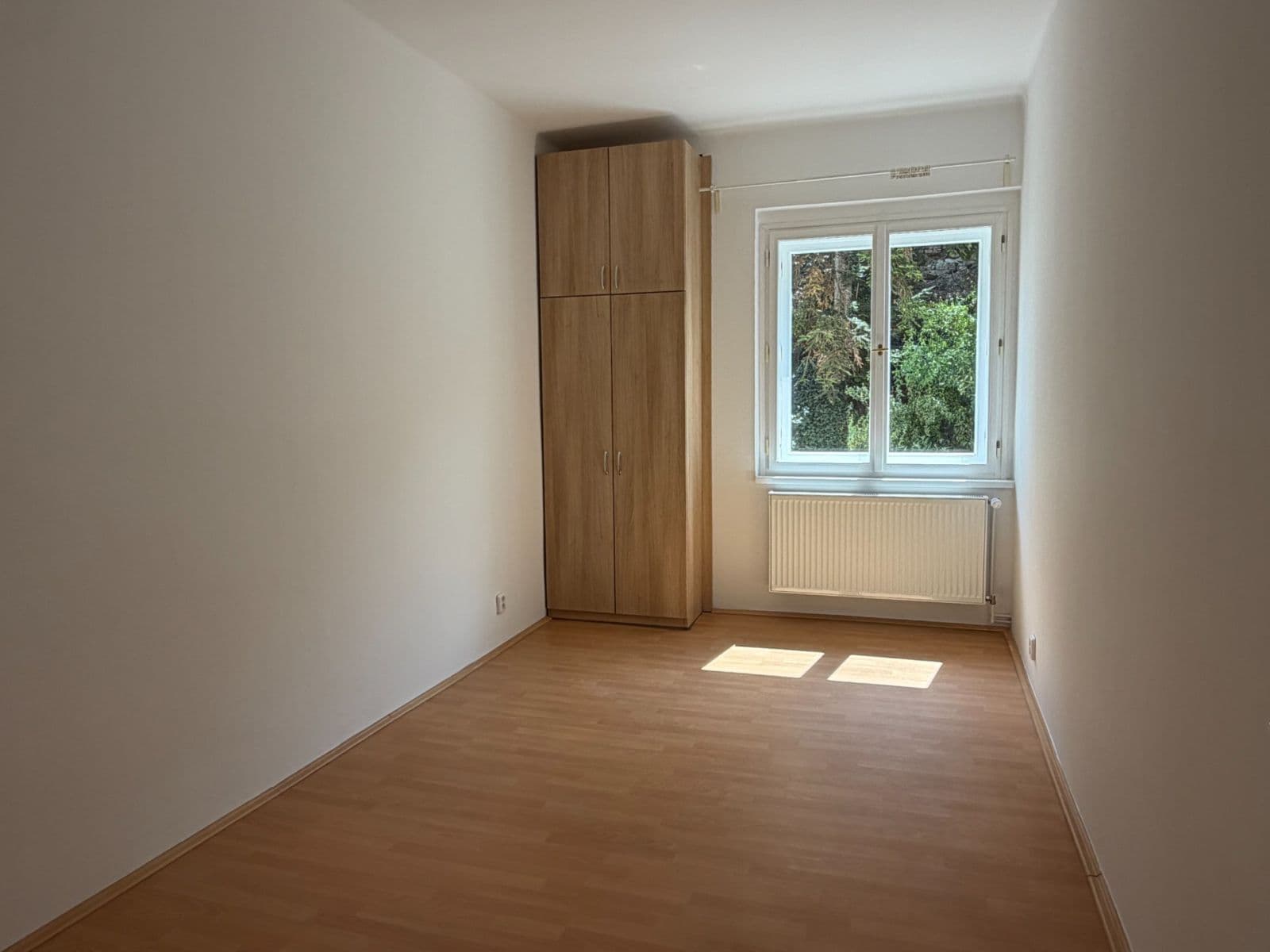 1 bedroom with open-plan kitchen flat to rent, 44 m², Košická, Prague, Prague 1 bedroom with open-plan kitchen flat to rent, 44 m², Košická, Prague, Prague