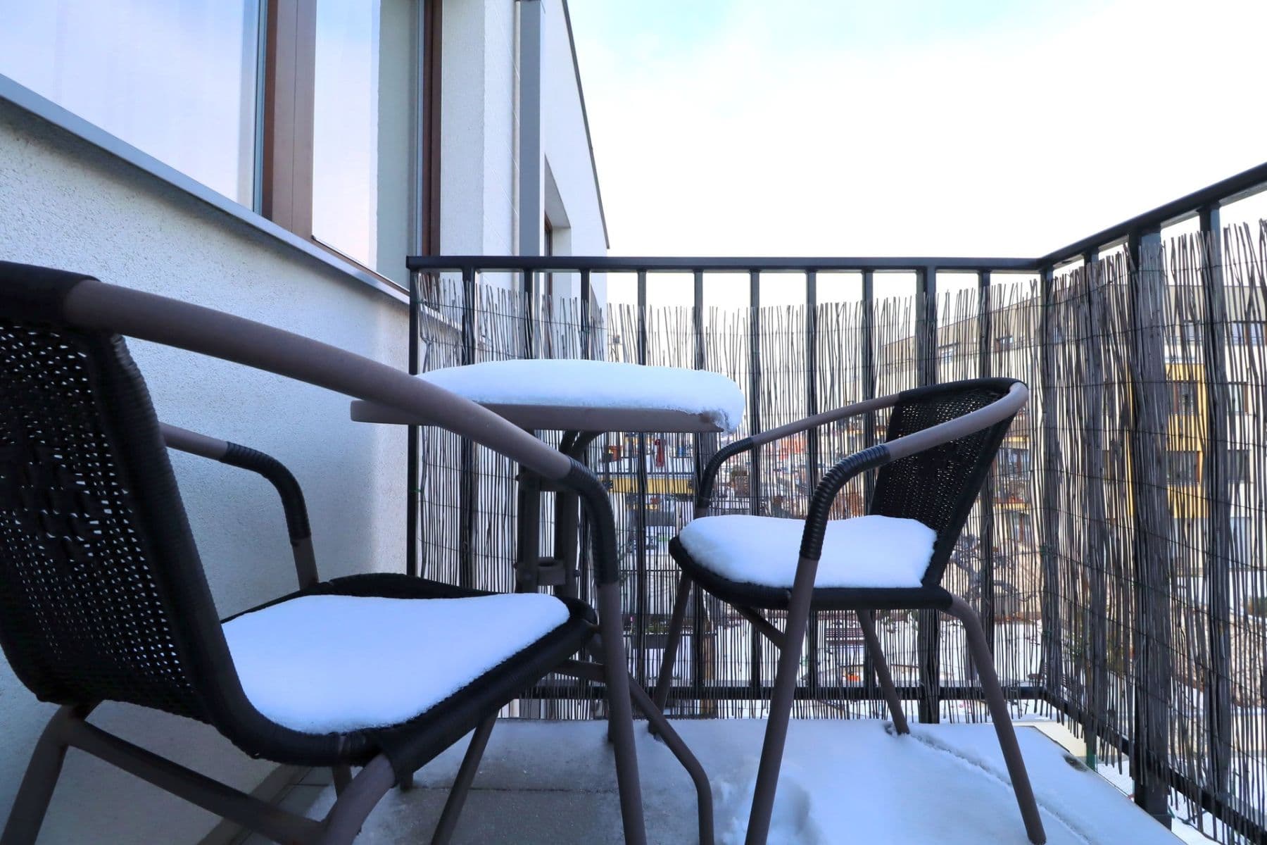 Studio flat to rent, 37 m², K Beranovu, Prague, Prague Studio flat to rent, 37 m², K Beranovu, Prague, Prague