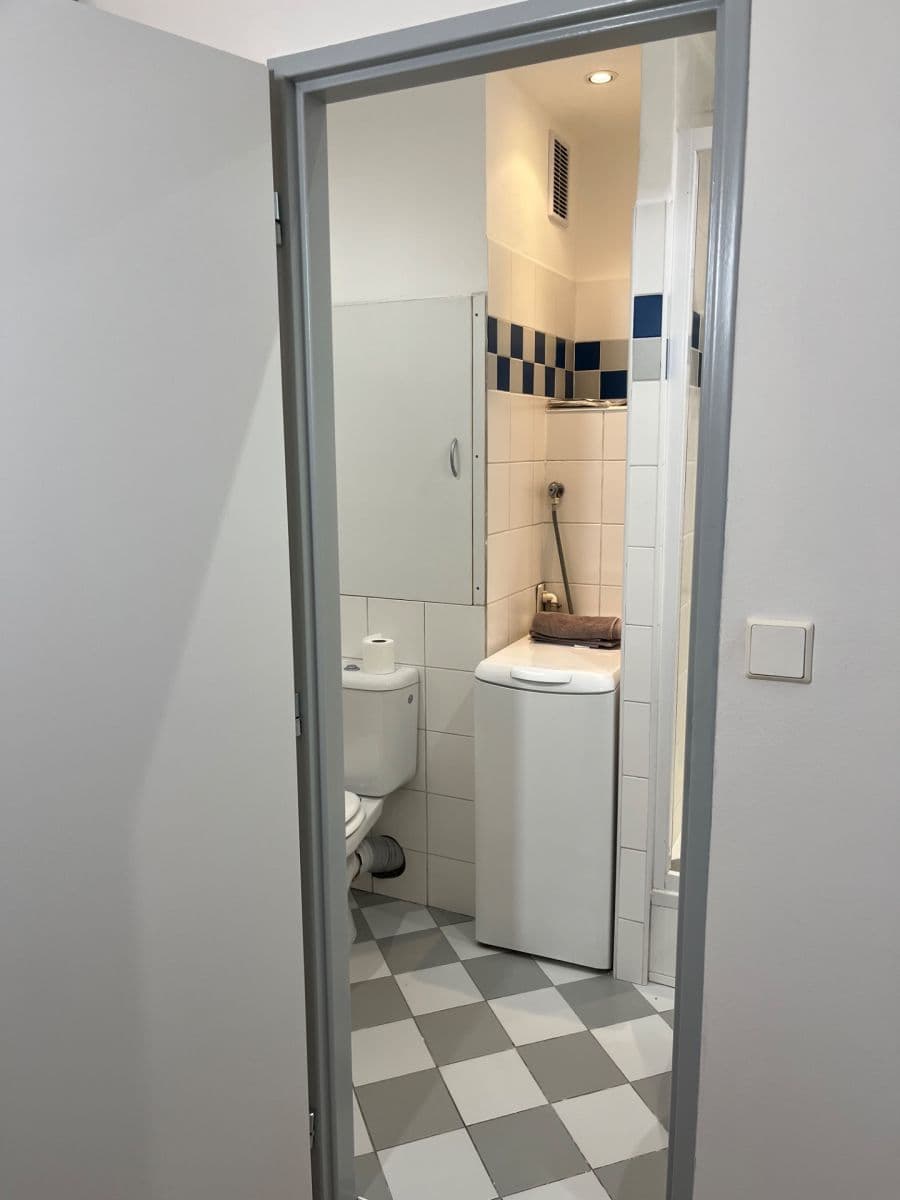 Studio flat to rent, 29 m², Tesaříkova, Prague, Prague Studio flat to rent, 29 m², Tesaříkova, Prague, Prague