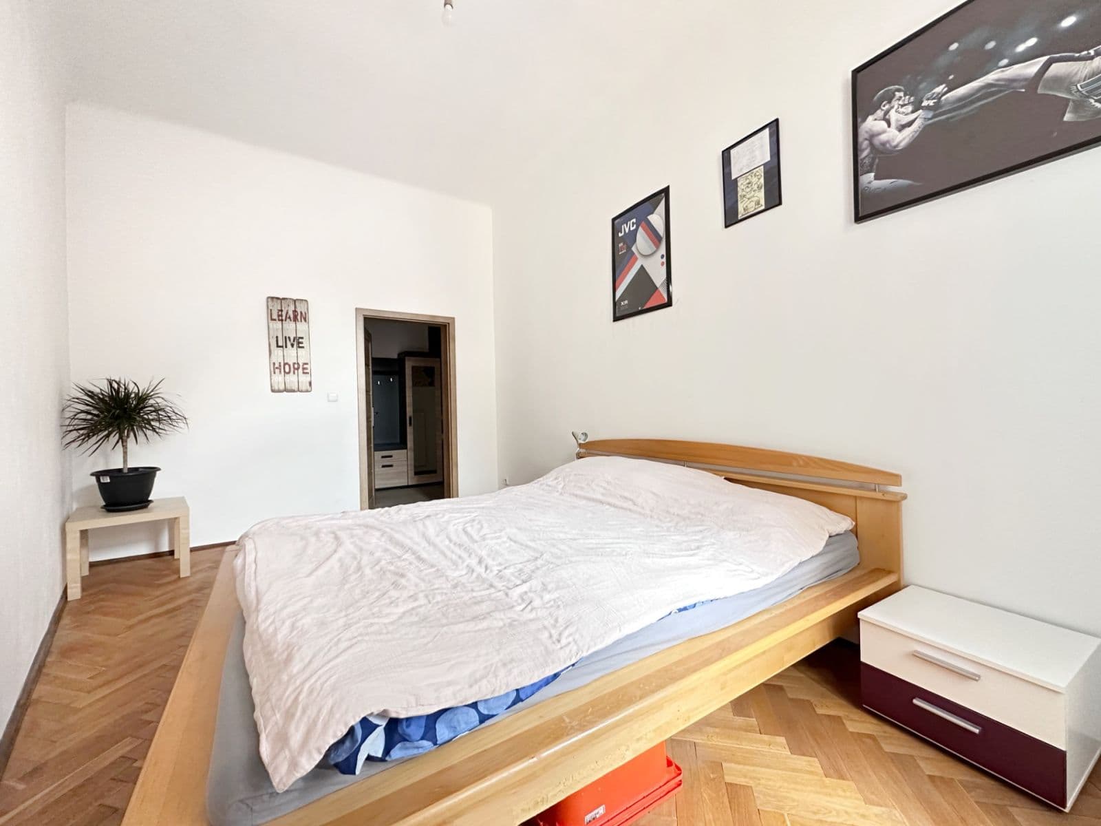 2 bedroom with open-plan kitchen flat to rent, 60 m², Klimentská, Prague, Prague 2 bedroom with open-plan kitchen flat to rent, 60 m², Klimentská, Prague, Prague