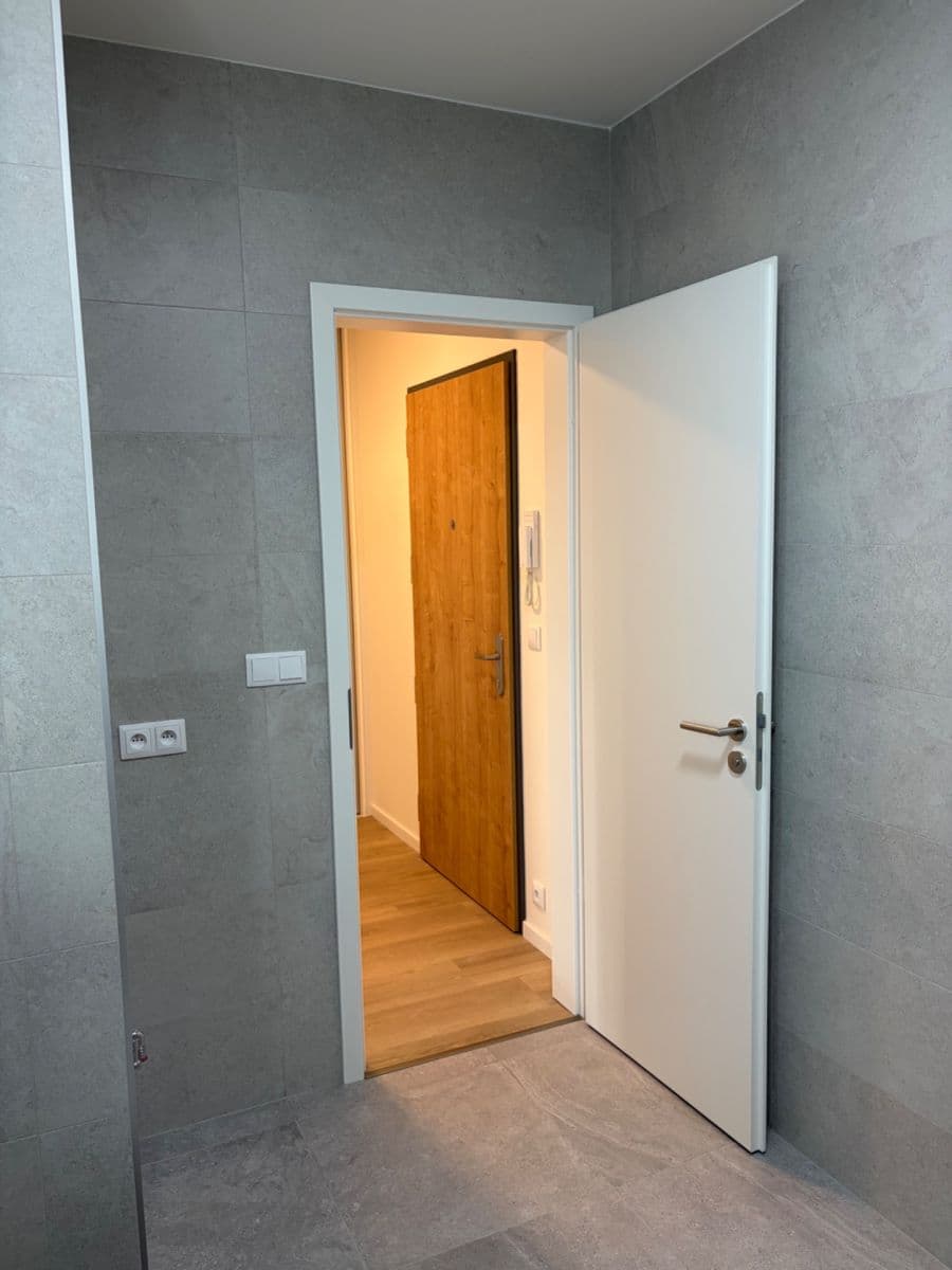 Studio flat to rent, 38 m², Divíškové, Prague, Prague Studio flat to rent, 38 m², Divíškové, Prague, Prague