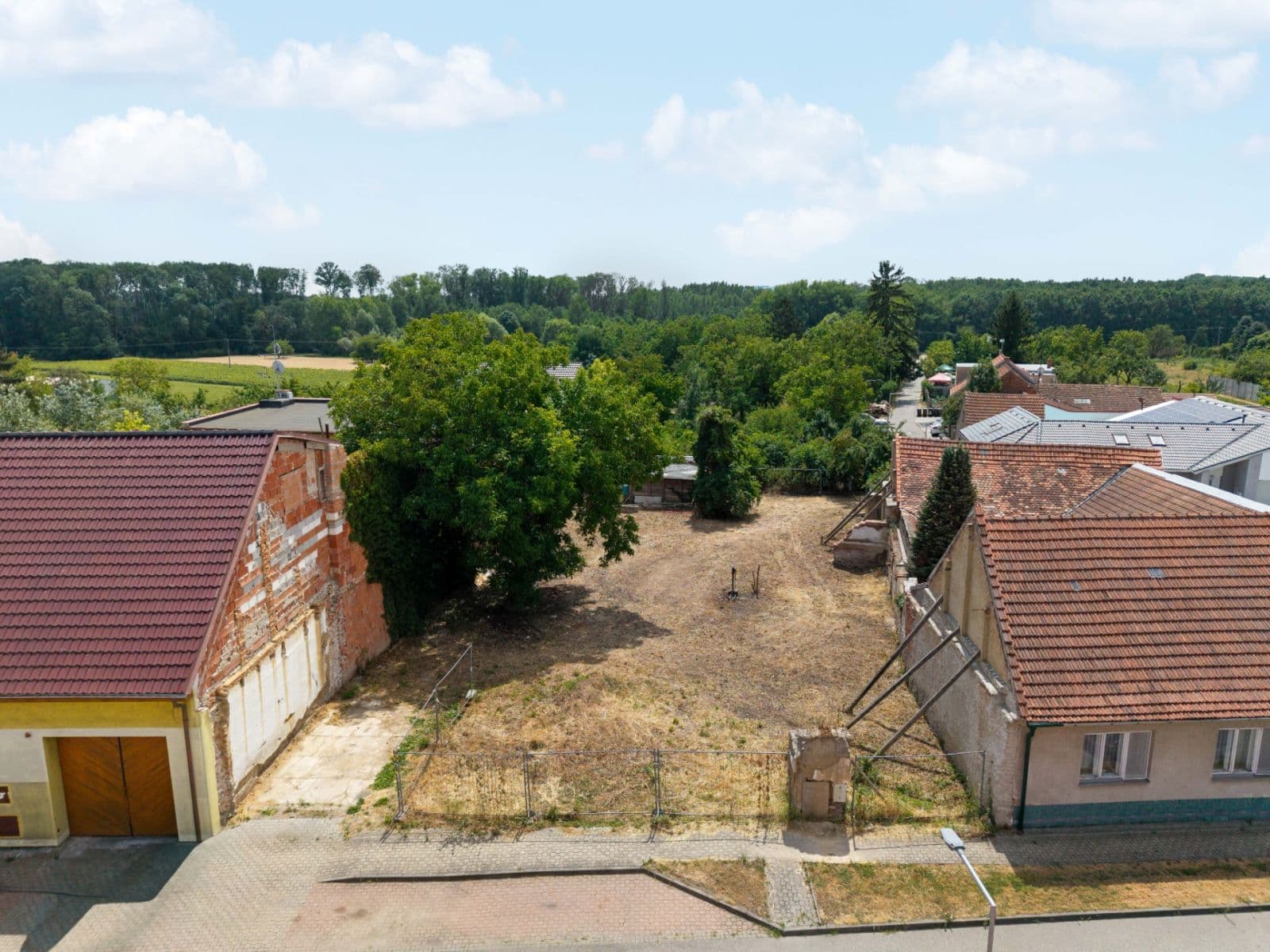plot for sale, 920 m², Popovice, Jihomoravský Region plot for sale, 920 m², Popovice, Jihomoravský Region