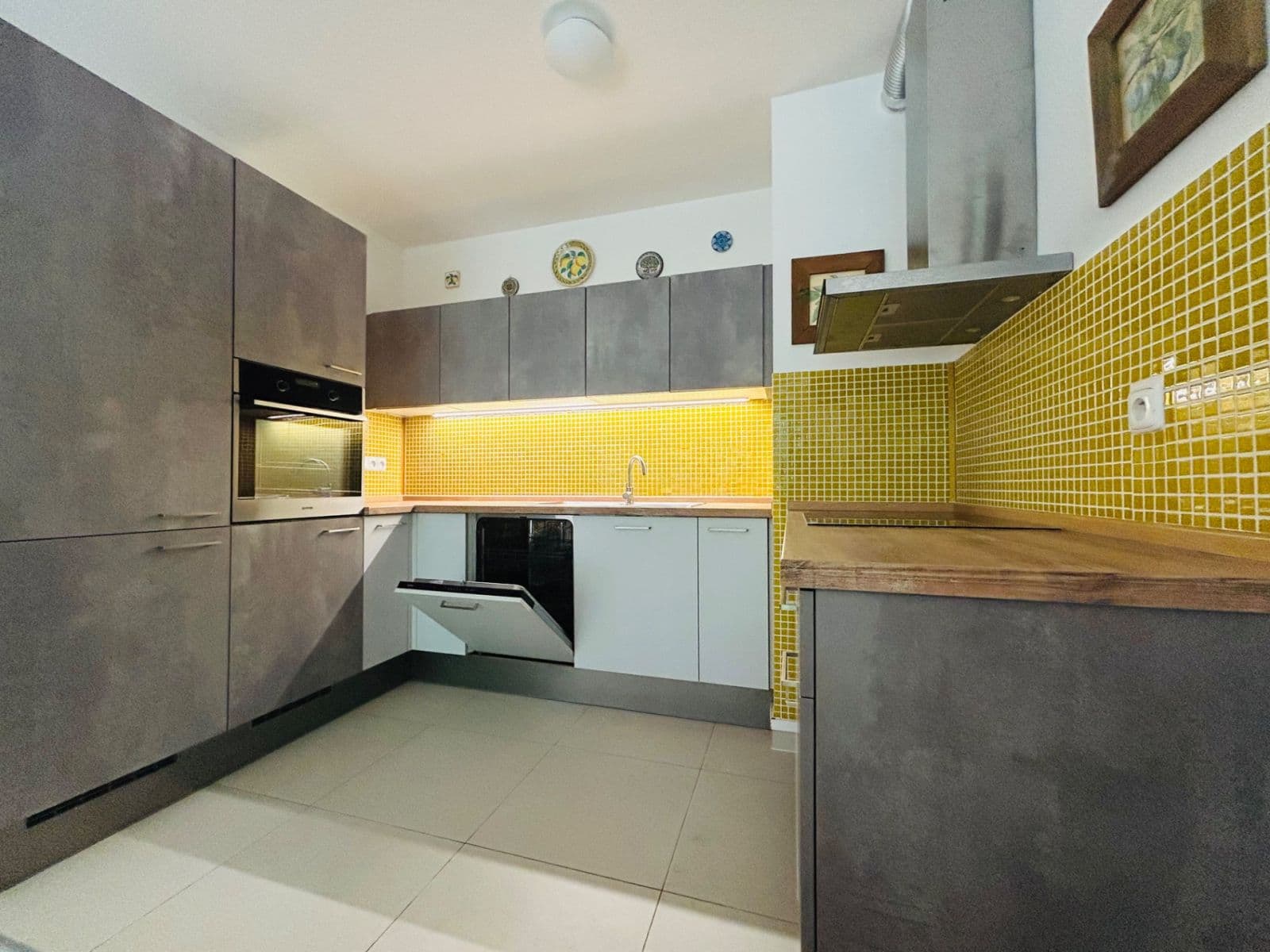 1 bedroom with open-plan kitchen flat to rent, 54 m², Naskové, Prague, Prague 1 bedroom with open-plan kitchen flat to rent, 54 m², Naskové, Prague, Prague