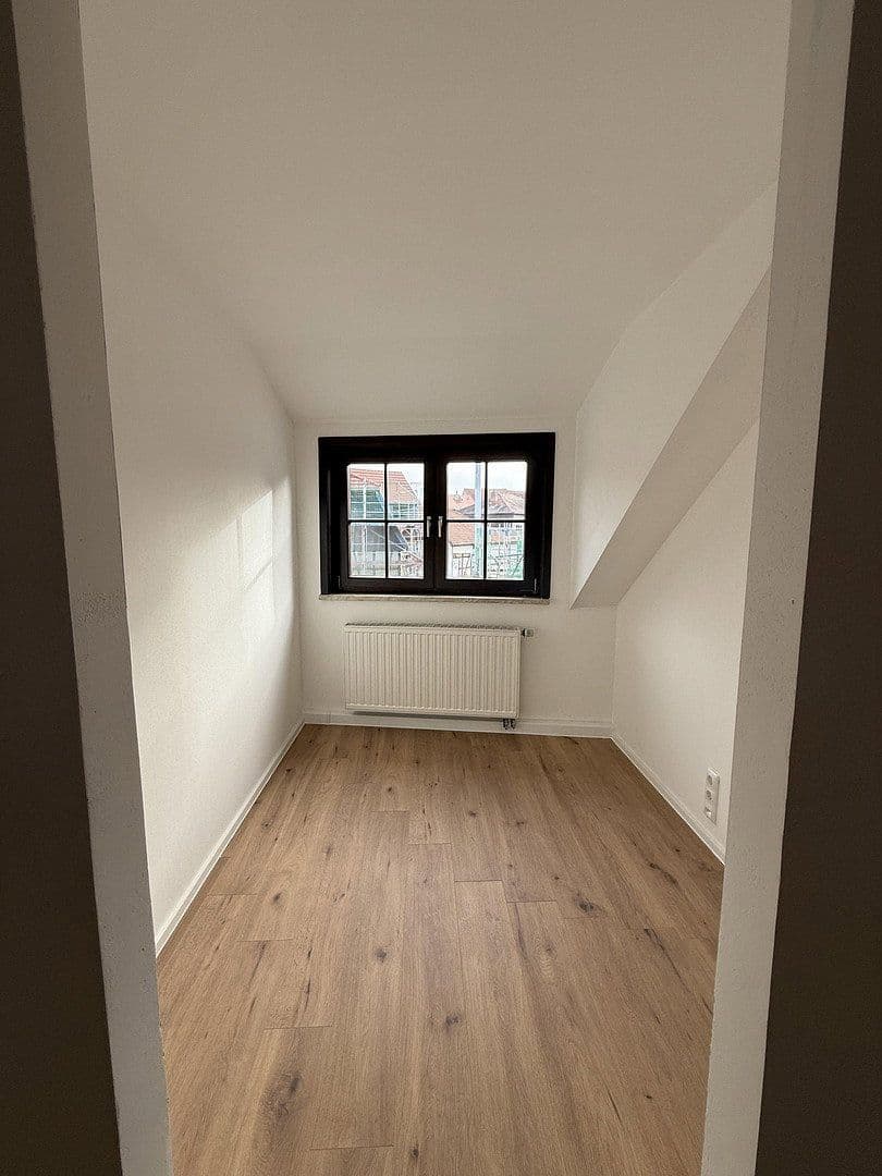 1 bedroom with open-plan kitchen flat to rent, 68 m², August-Bebel-Straße 13, Kahla, Thuringia 1 bedroom with open-plan kitchen flat to rent, 68 m², August-Bebel-Straße 13, Kahla, Thuringia